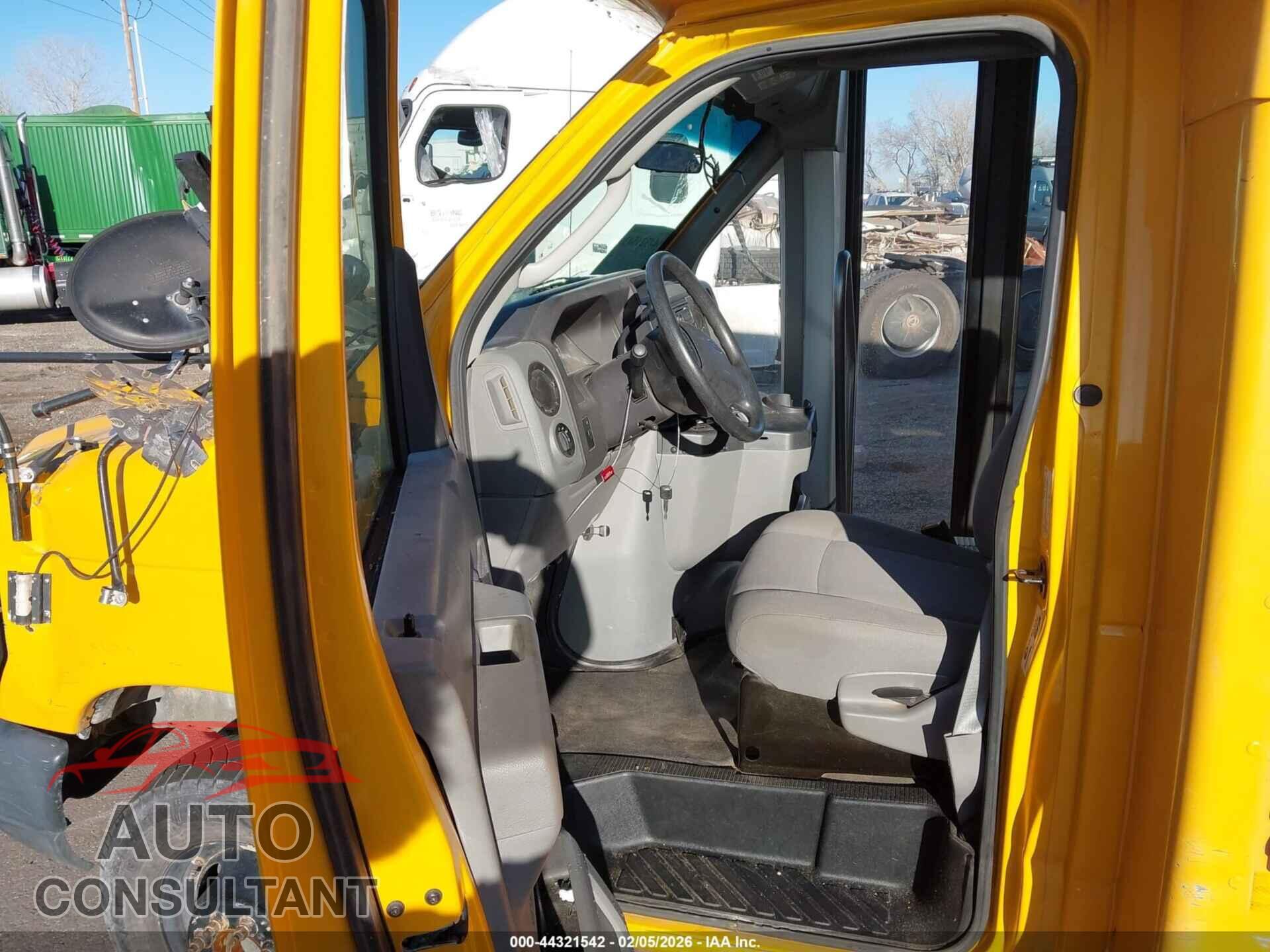 FORD E-450 CUTAWAY 2013 - 1FDFE4FS5DDA95273
