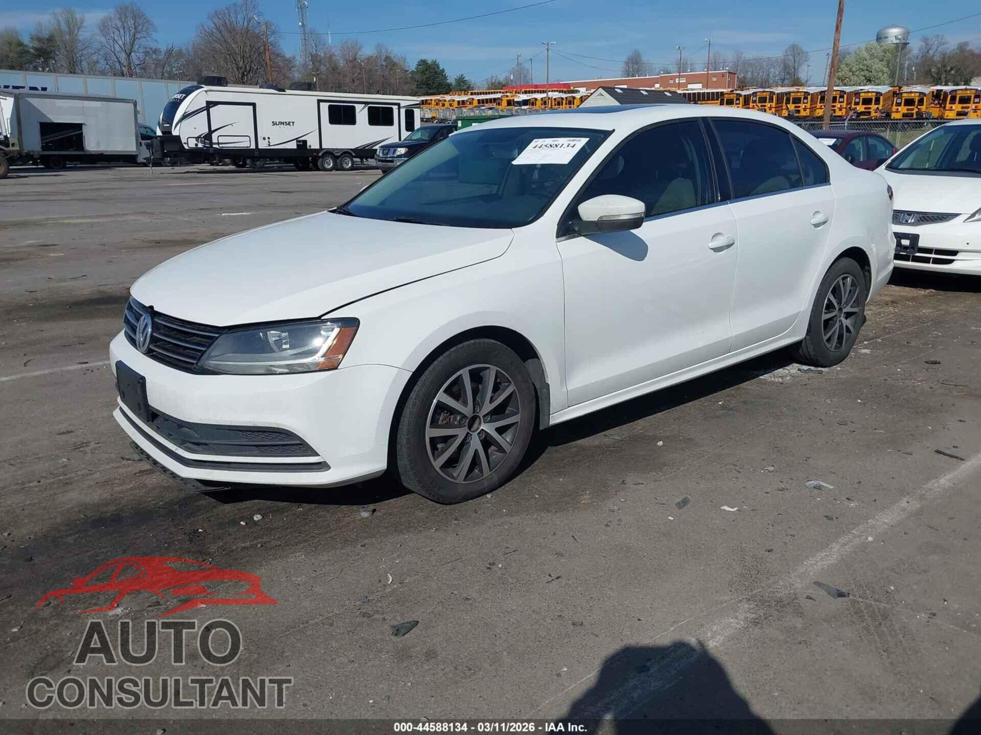 VOLKSWAGEN JETTA 2017 - 3VWDB7AJ2HM209547