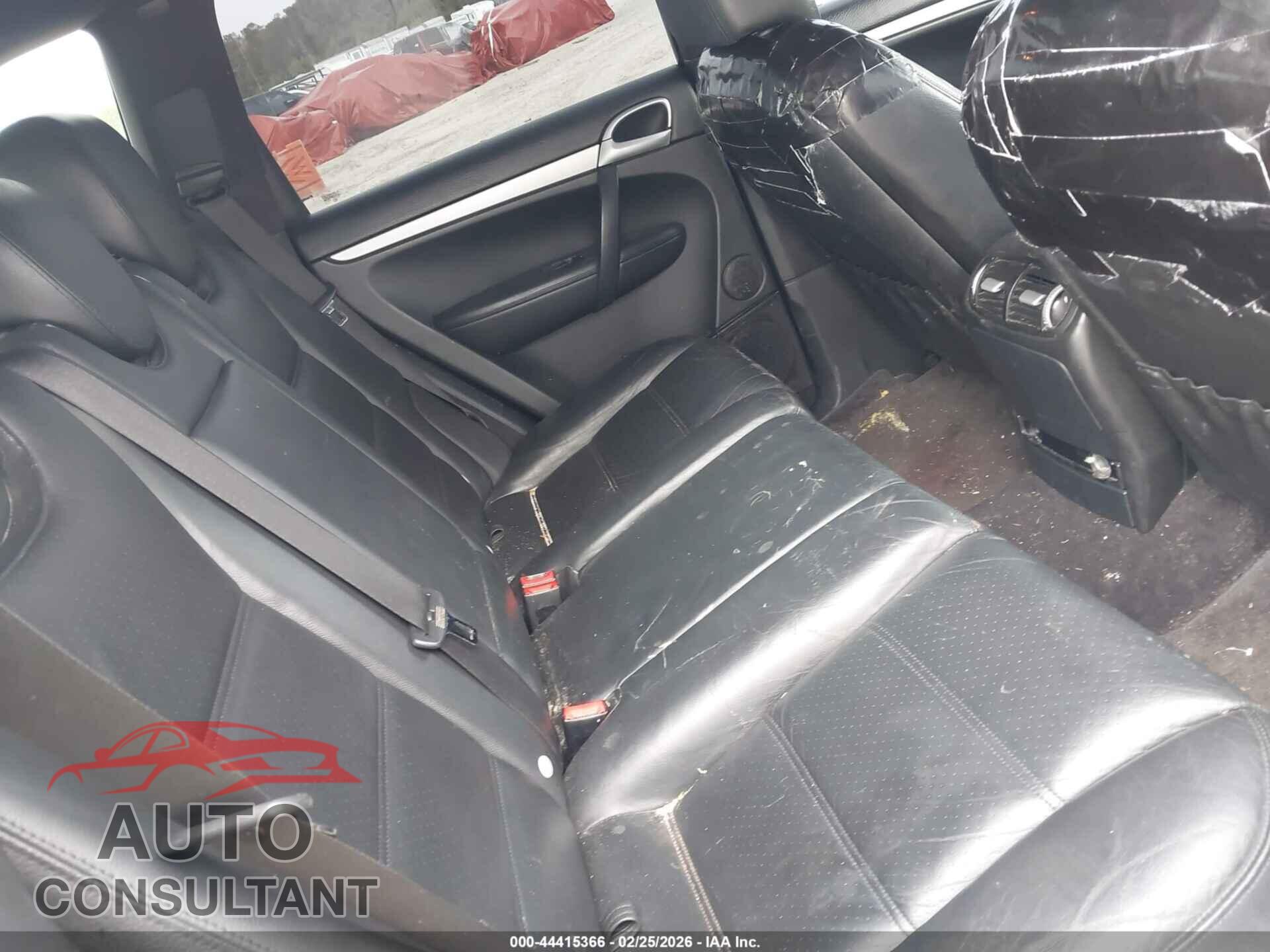 PORSCHE CAYENNE 2010 - WP1AA2AP2ALA01030