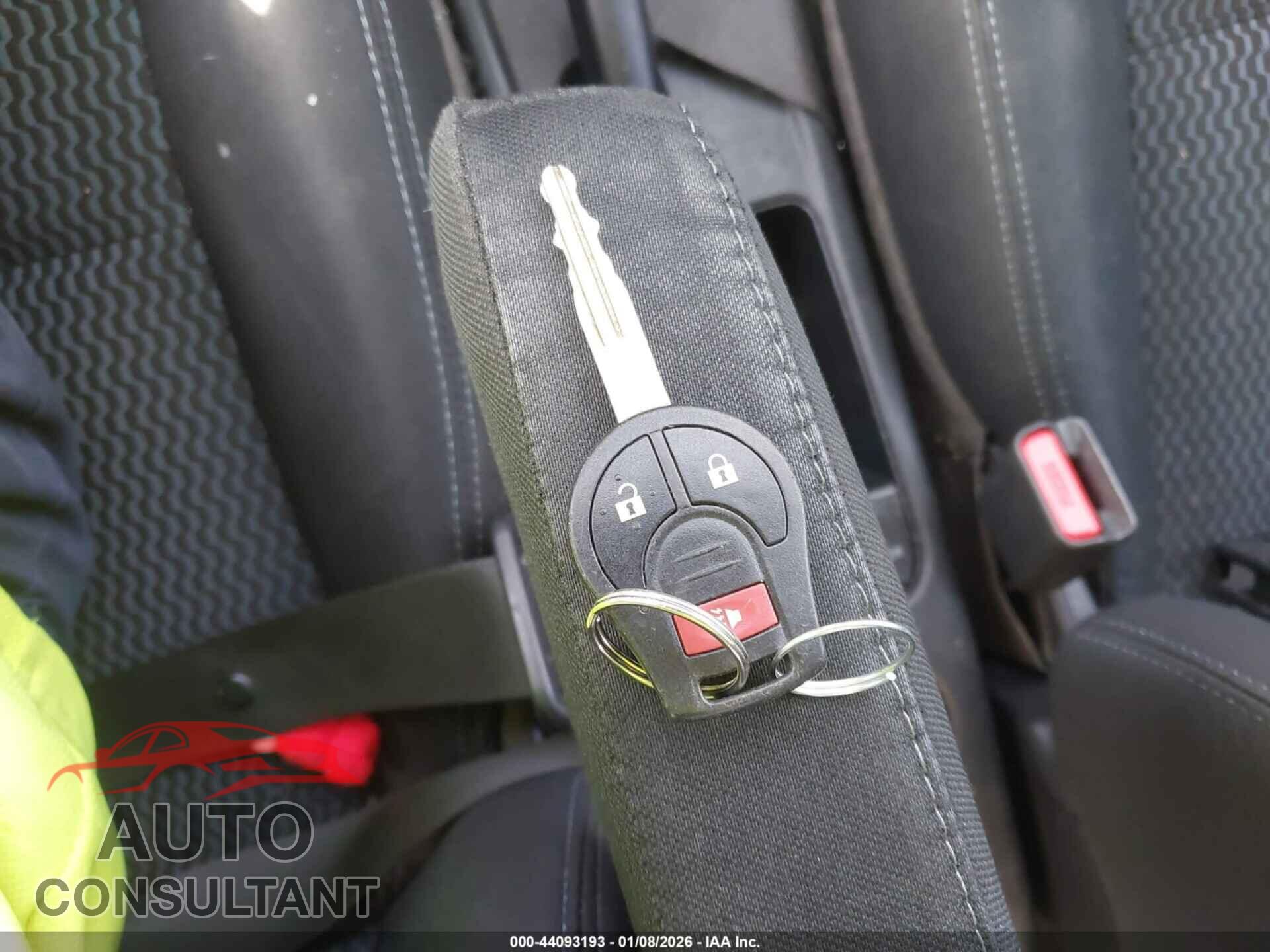 NISSAN VERSA NOTE 2019 - 3N1CE2CP3KL354820