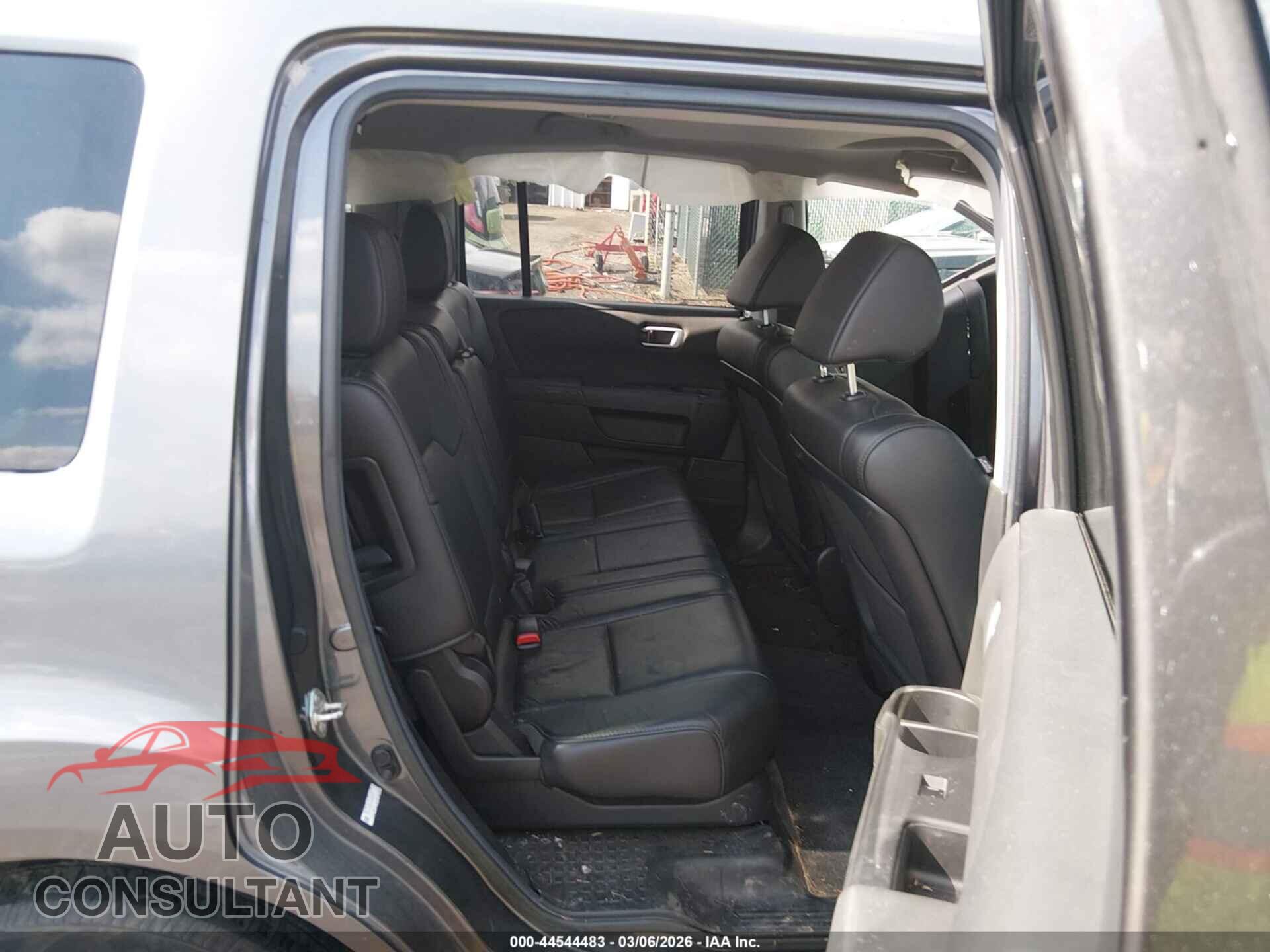 HONDA PILOT 2012 - 5FNYF4H5XCB081202
