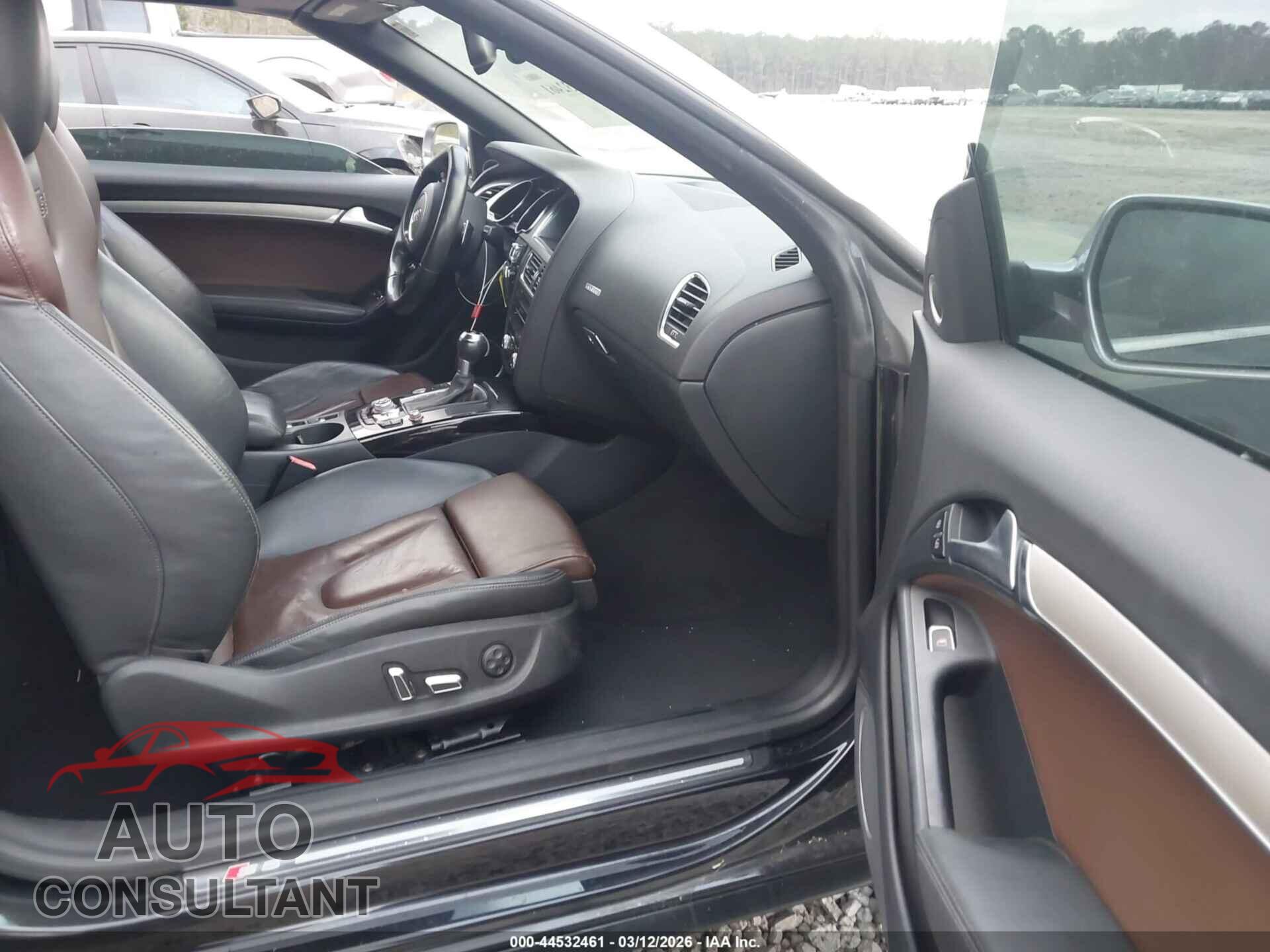 AUDI S5 2013 - WAUCGAFH2DN002334