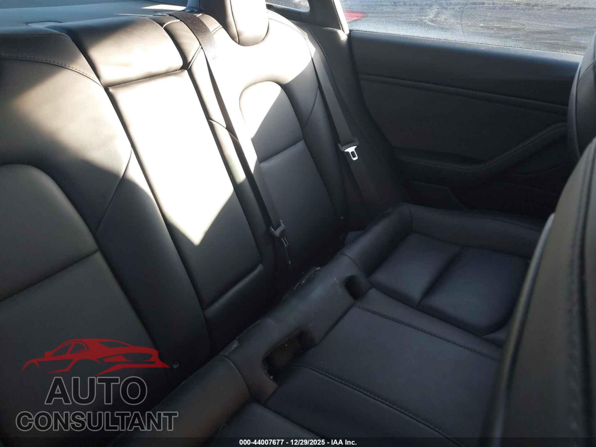 TESLA MODEL 3 2018 - 5YJ3E1EA2JF102571