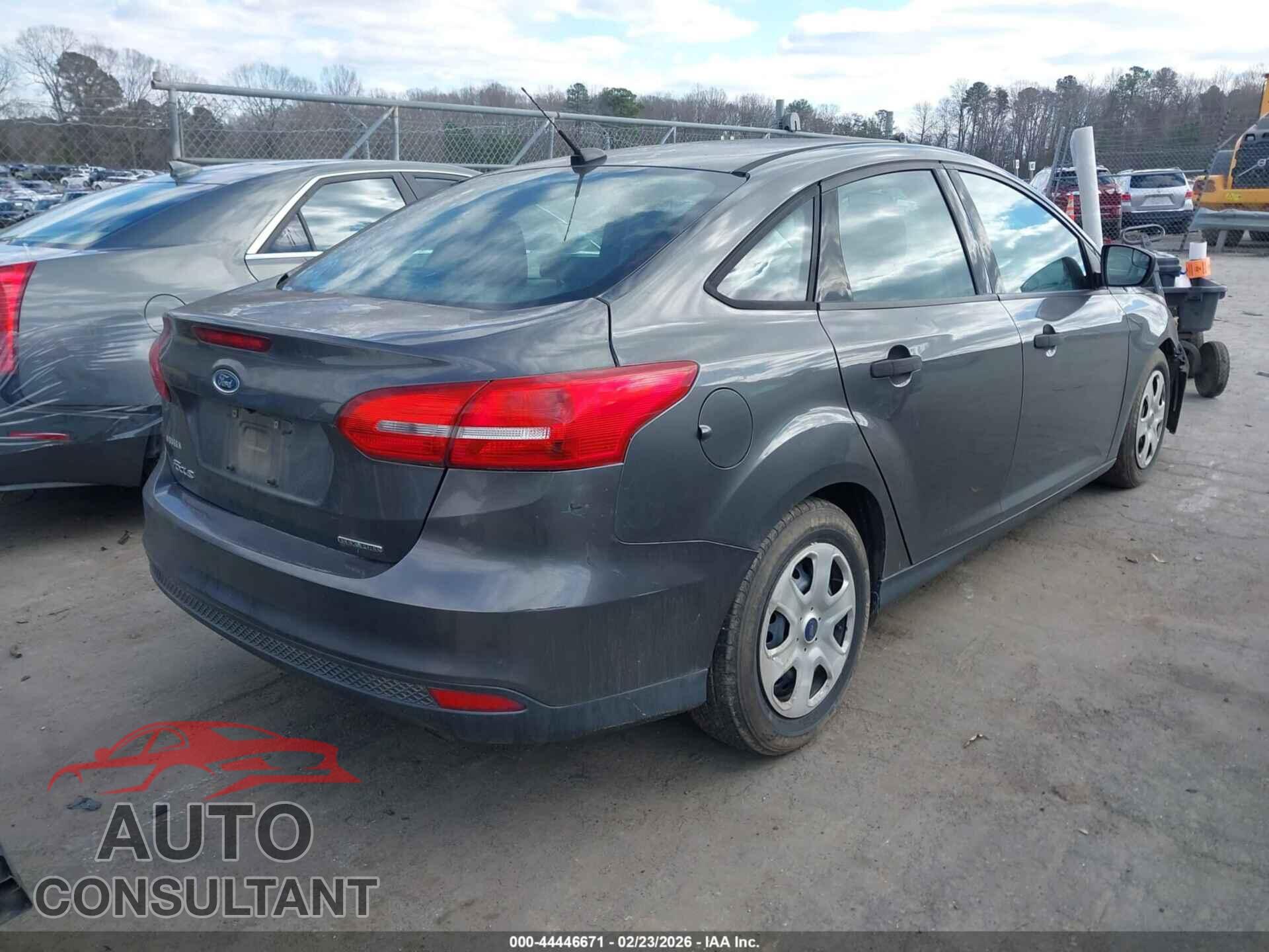 FORD FOCUS 2016 - 1FADP3E26GL201120