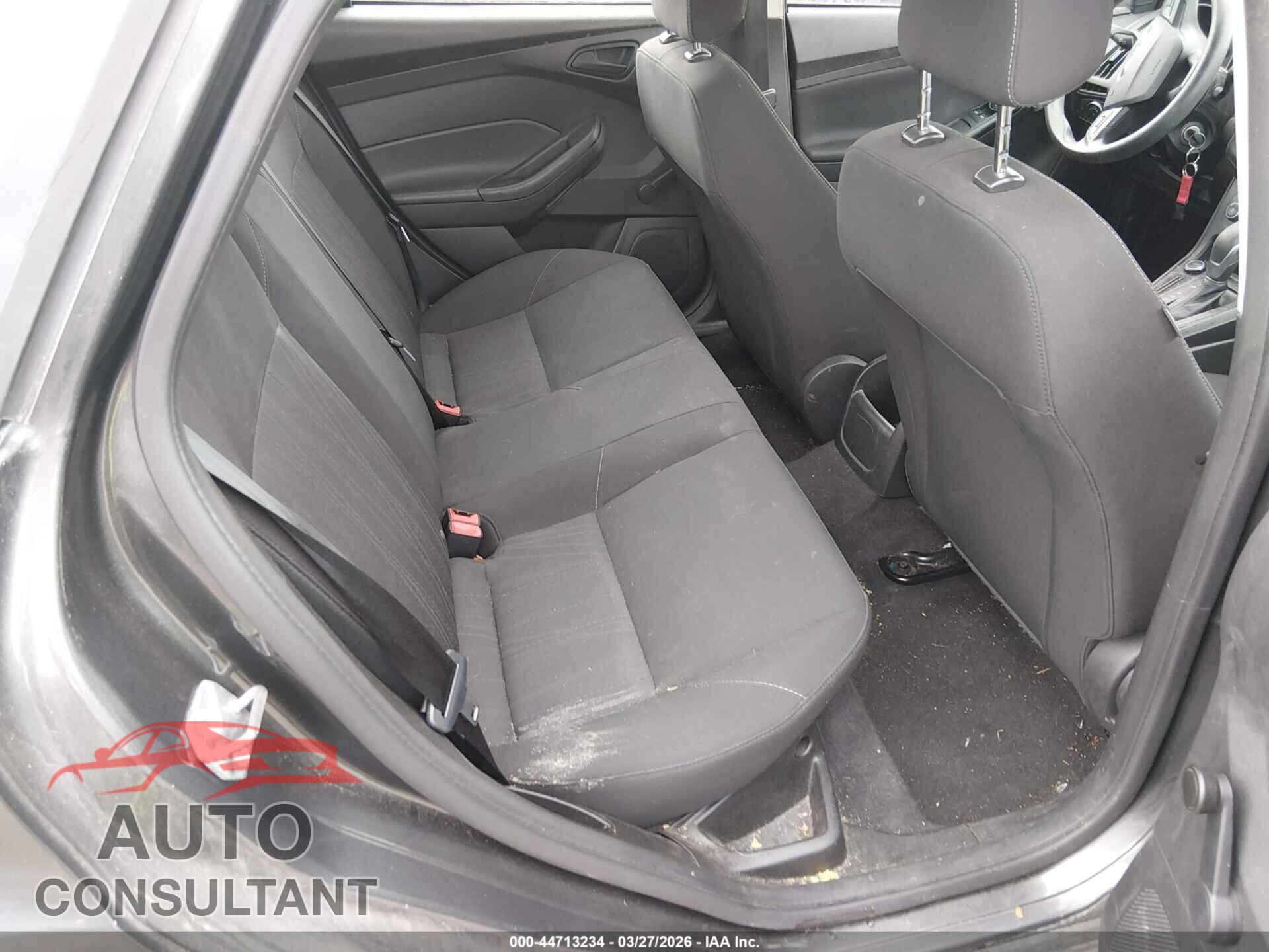 FORD FOCUS 2017 - 1FADP3E25HL218315