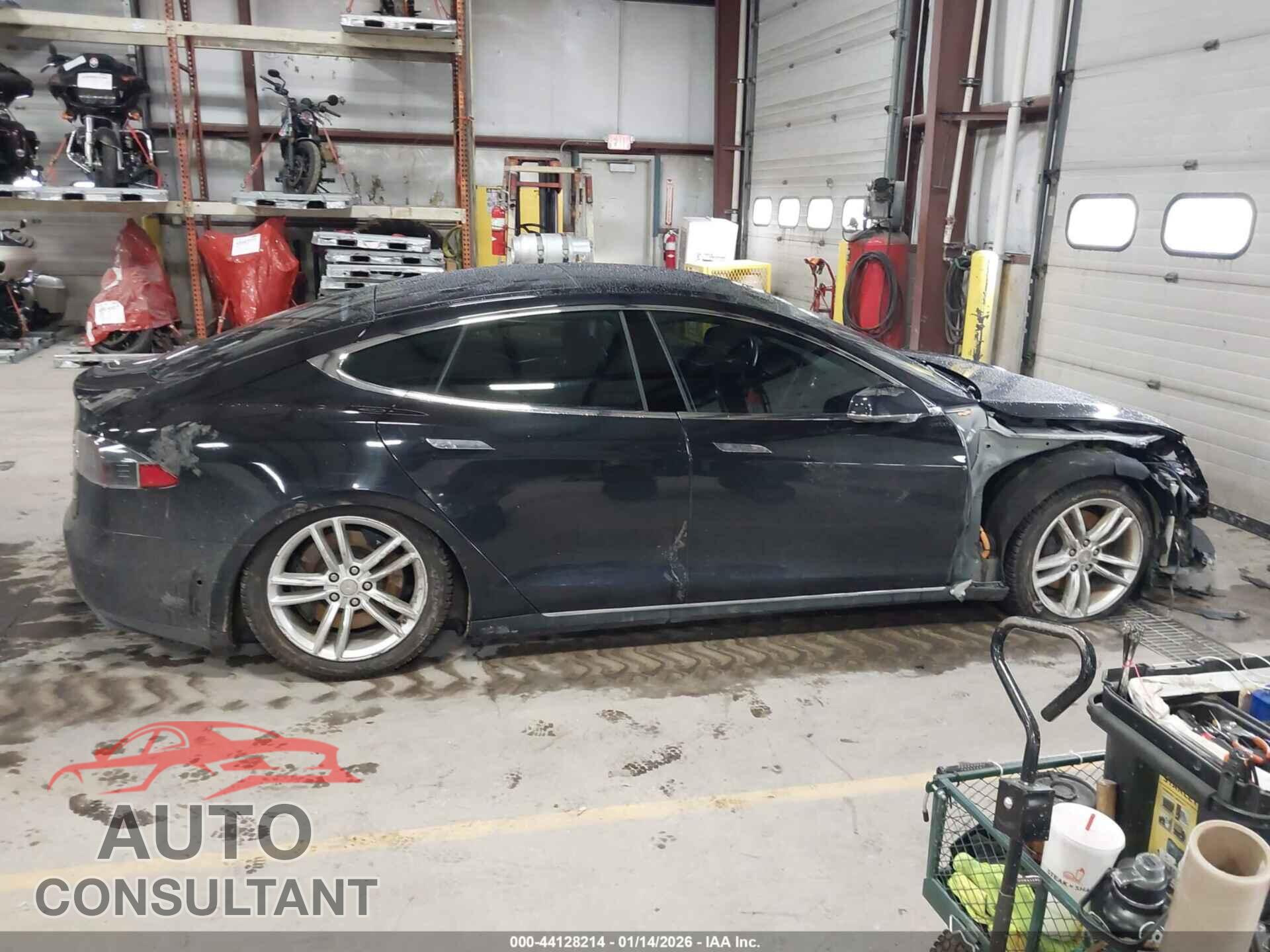 TESLA MODEL S 2015 - 5YJSA1E23FF109732
