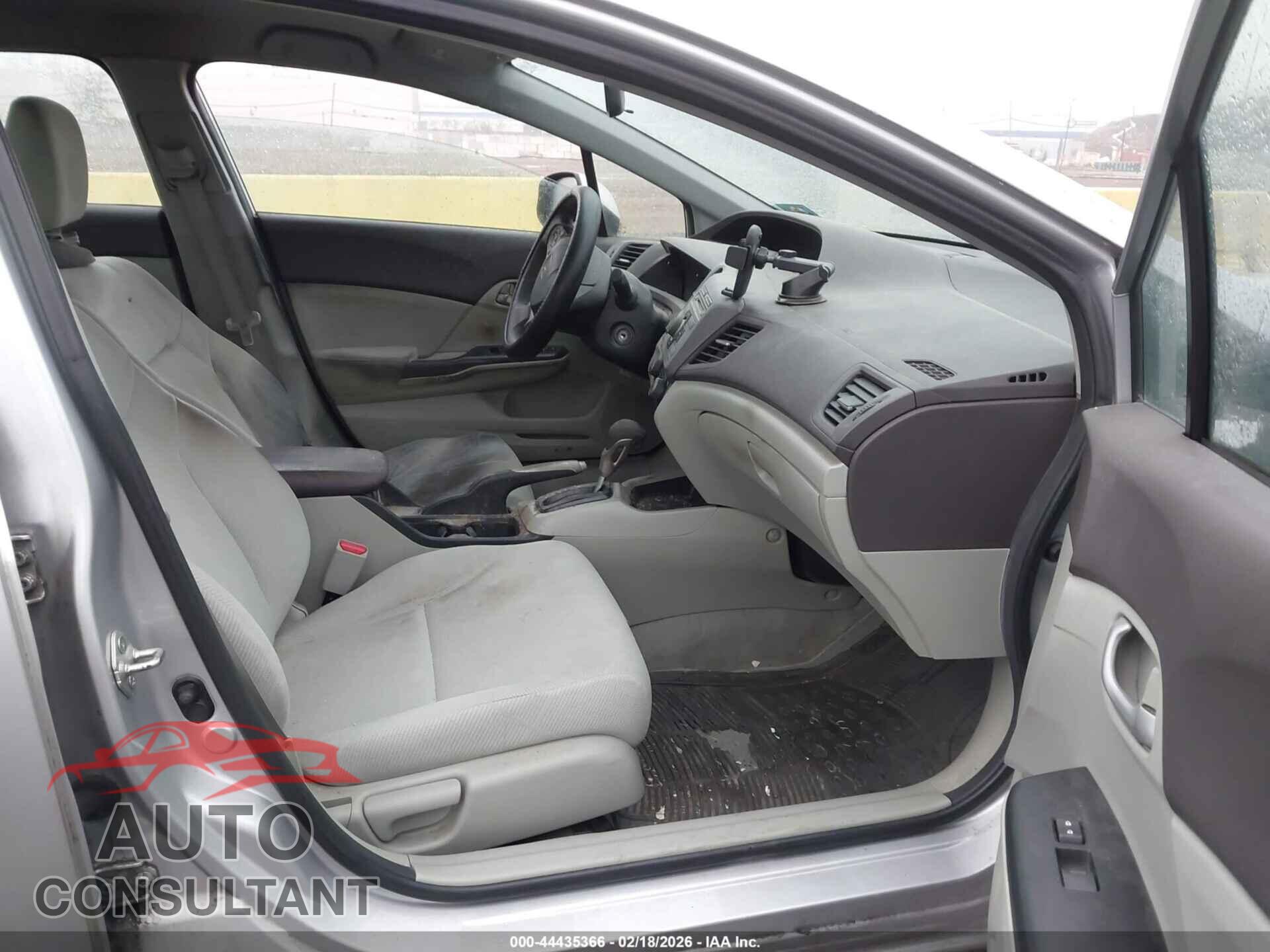 HONDA CIVIC 2012 - 19XFB2F58CE340902