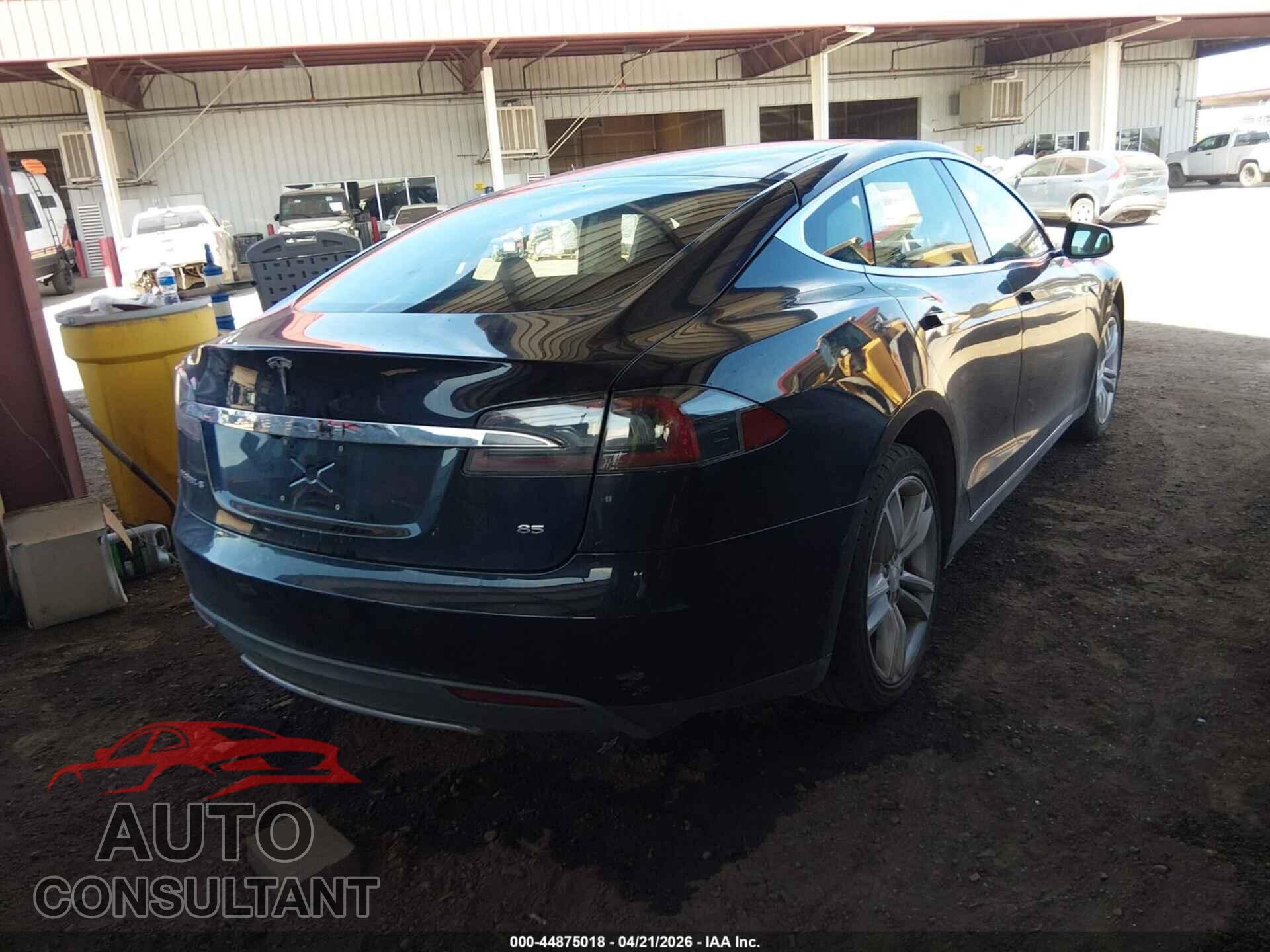 TESLA MODEL S 2013 - 5YJSA1CN3DFP26381