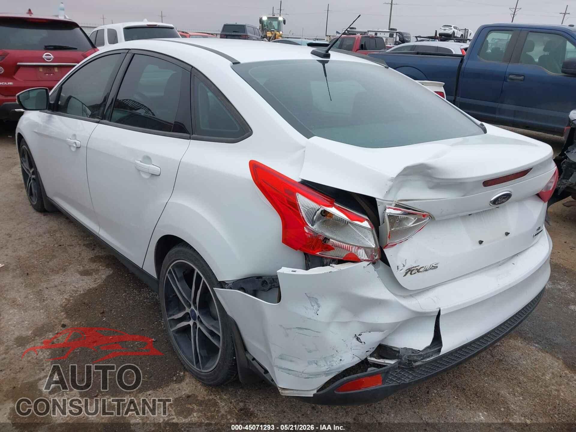 FORD FOCUS 2014 - 1FADP3F27EL143613