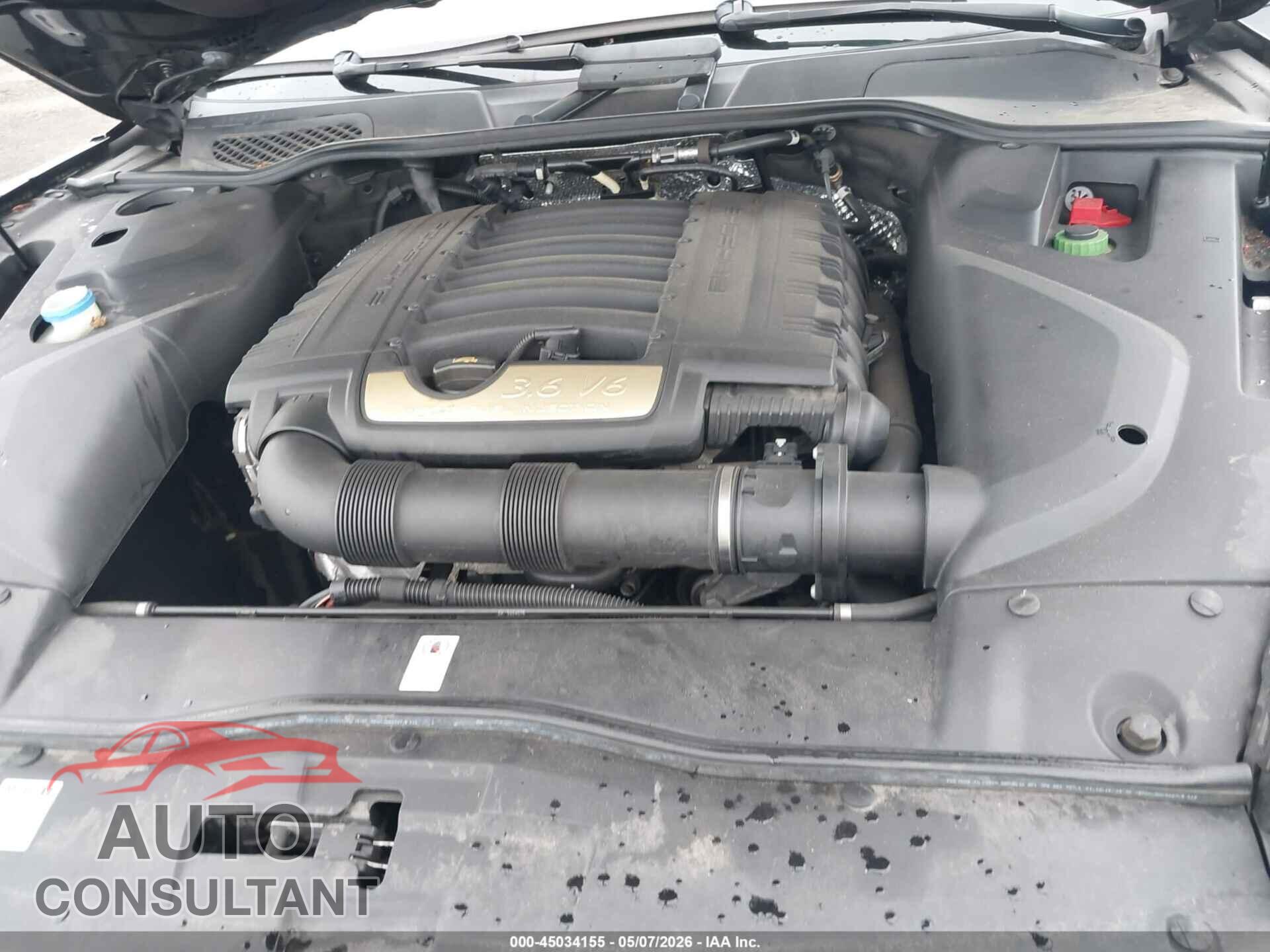 PORSCHE CAYENNE 2017 - WP1AA2A24HKA88157