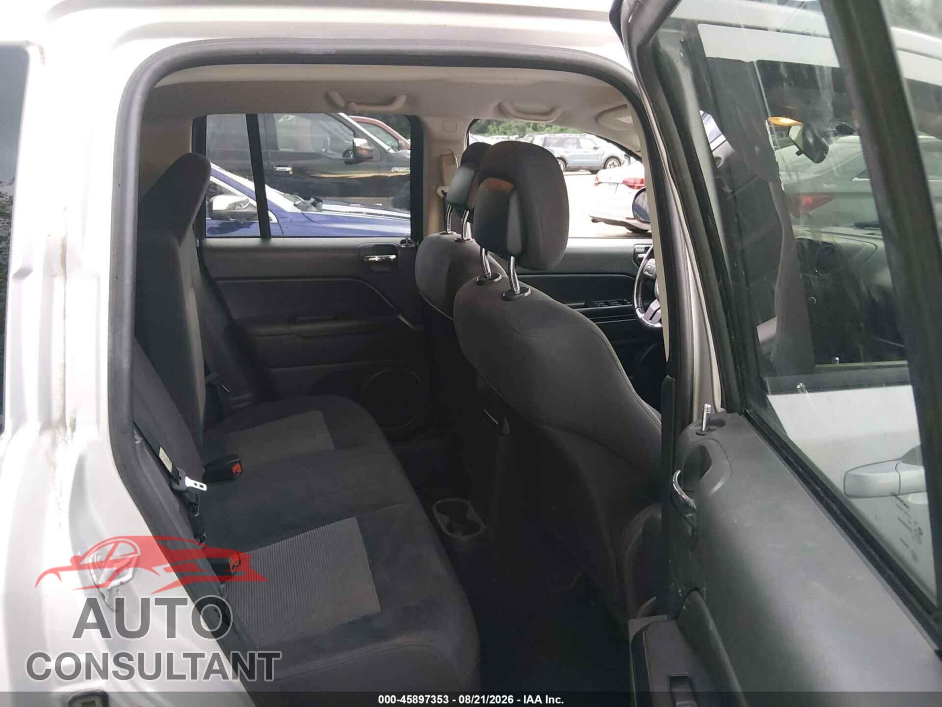 JEEP COMPASS 2011 - 1J4NT1FB3BD236384