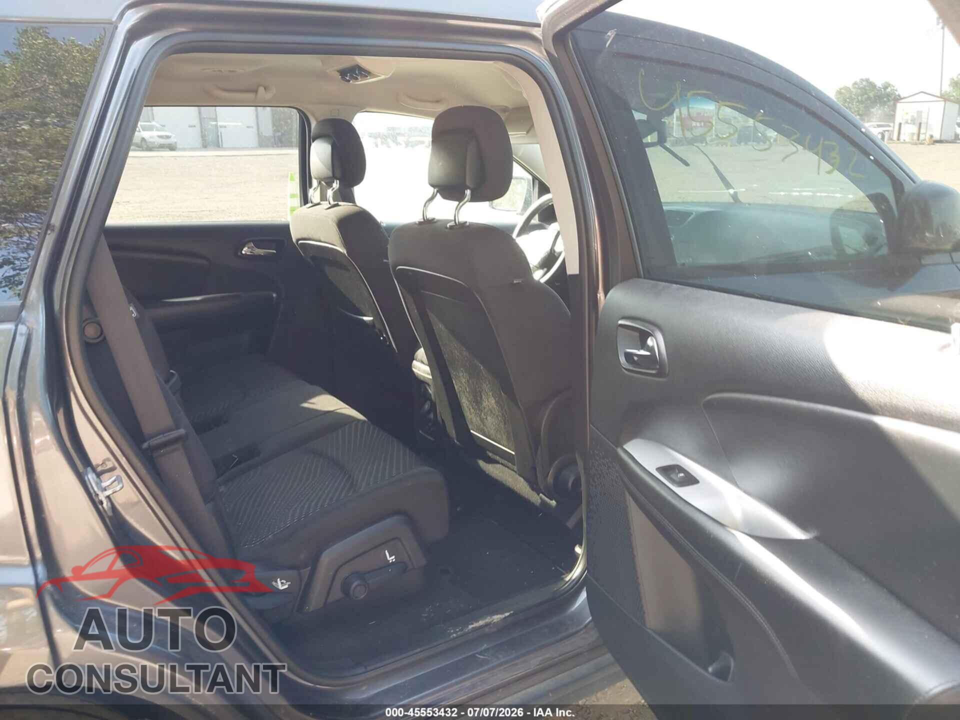 DODGE JOURNEY 2015 - 3C4PDCBB2FT506752