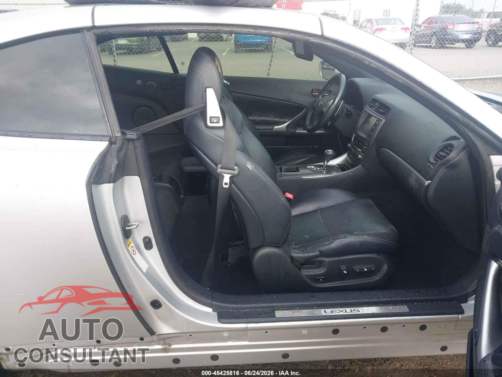 LEXUS IS 250C 2014 - JTHFF2C20E2529816