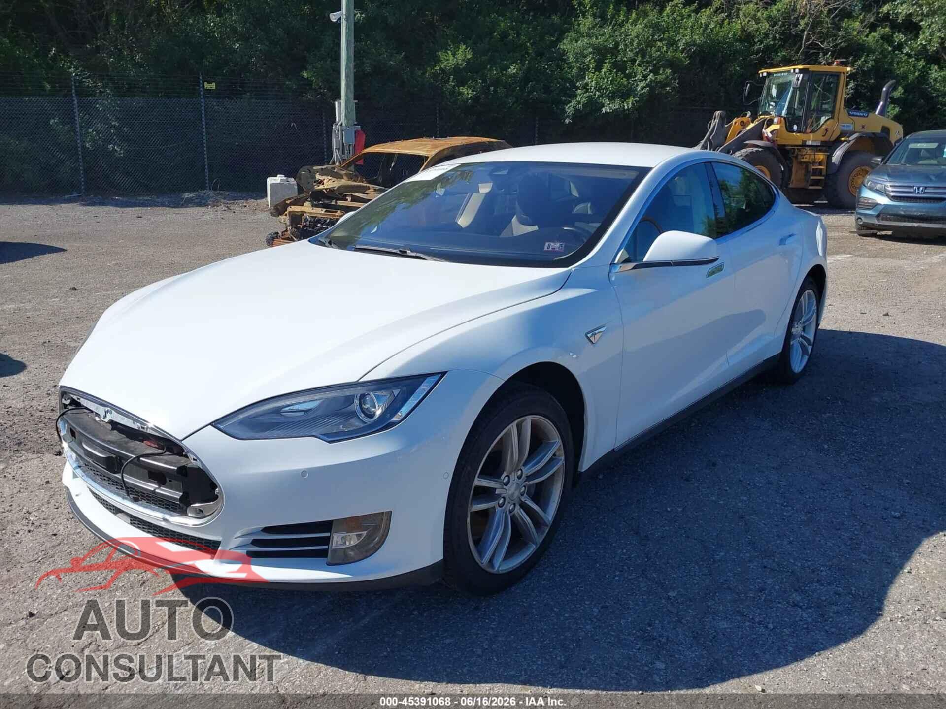 TESLA MODEL S 2014 - 5YJSA1S14EFP63620