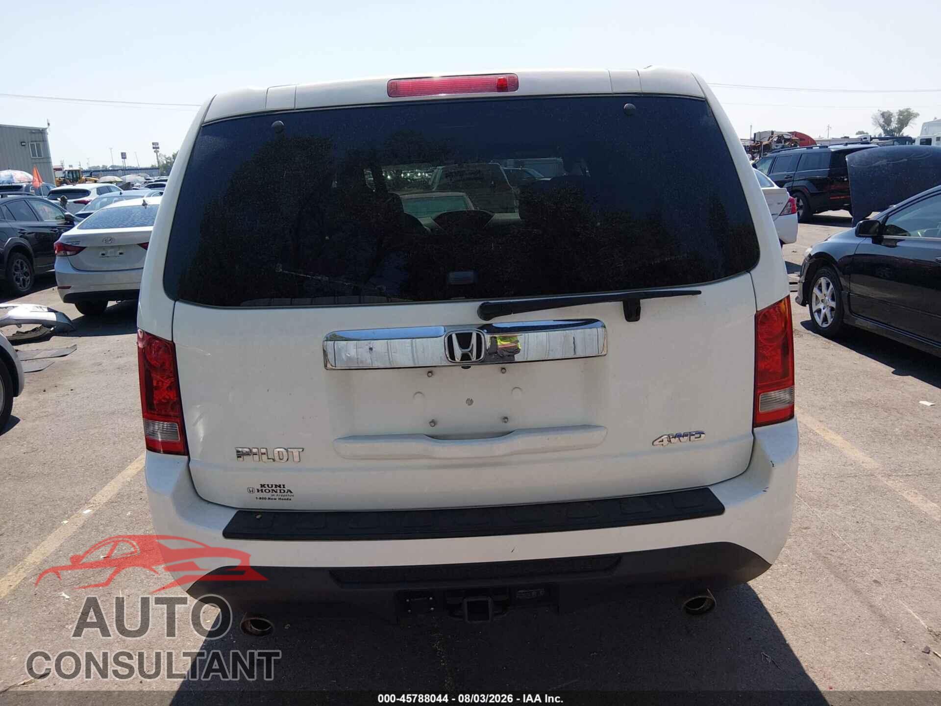 HONDA PILOT 2013 - 5FNYF4H40DB044894