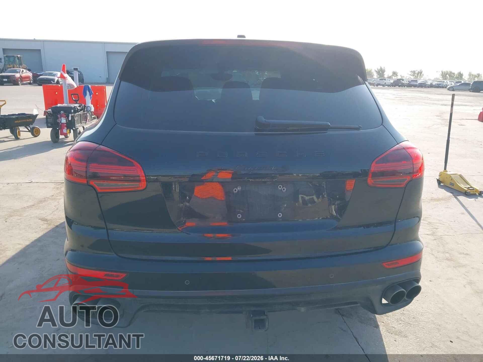 PORSCHE CAYENNE 2015 - WP1AB2A21FLA56772