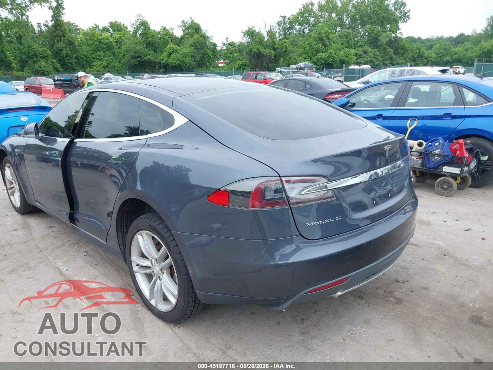 TESLA MODEL S 2014 - 5YJSA1H13EFP50543