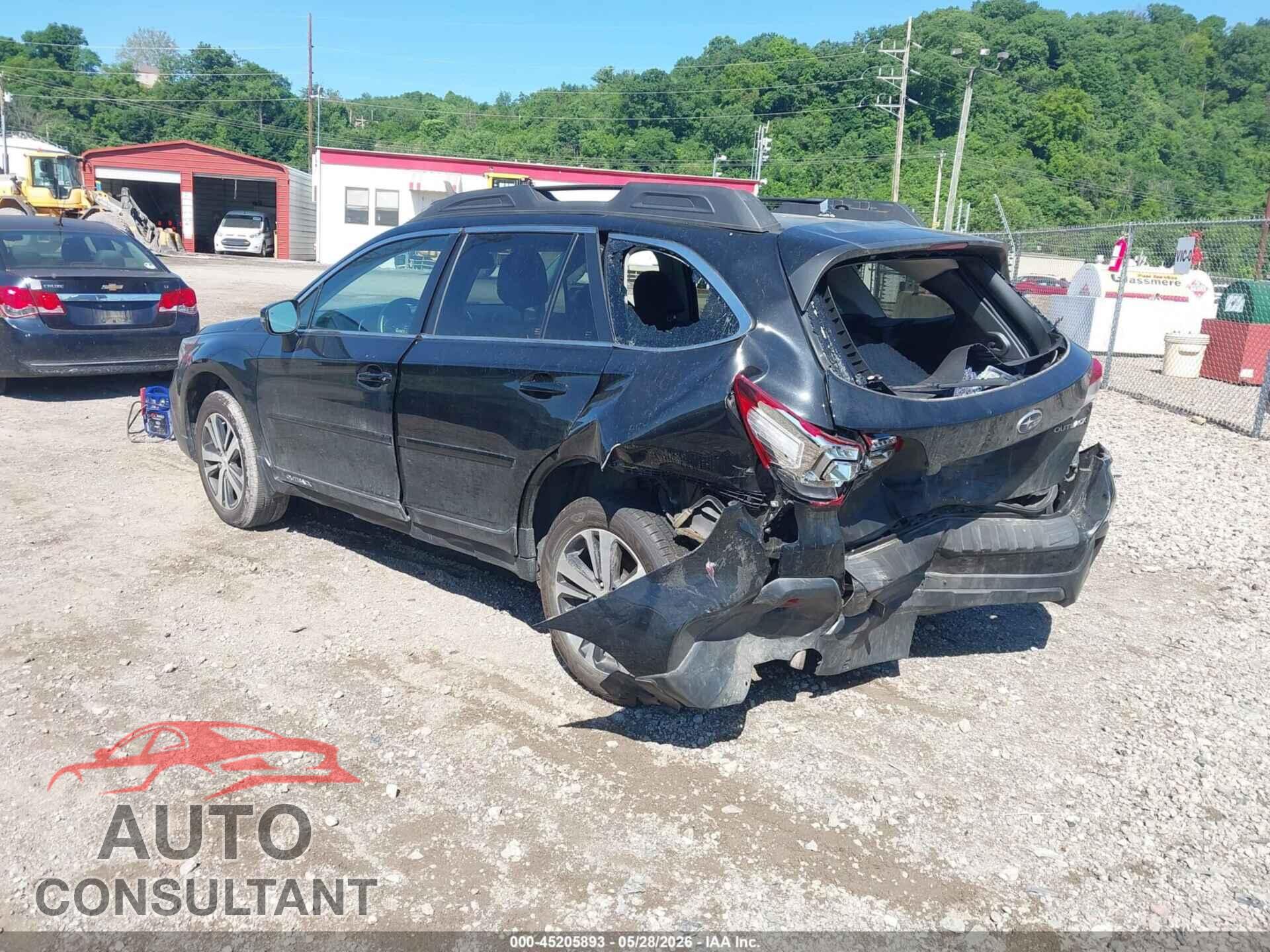 SUBARU OUTBACK 2018 - 4S4BSAKC6J3396317