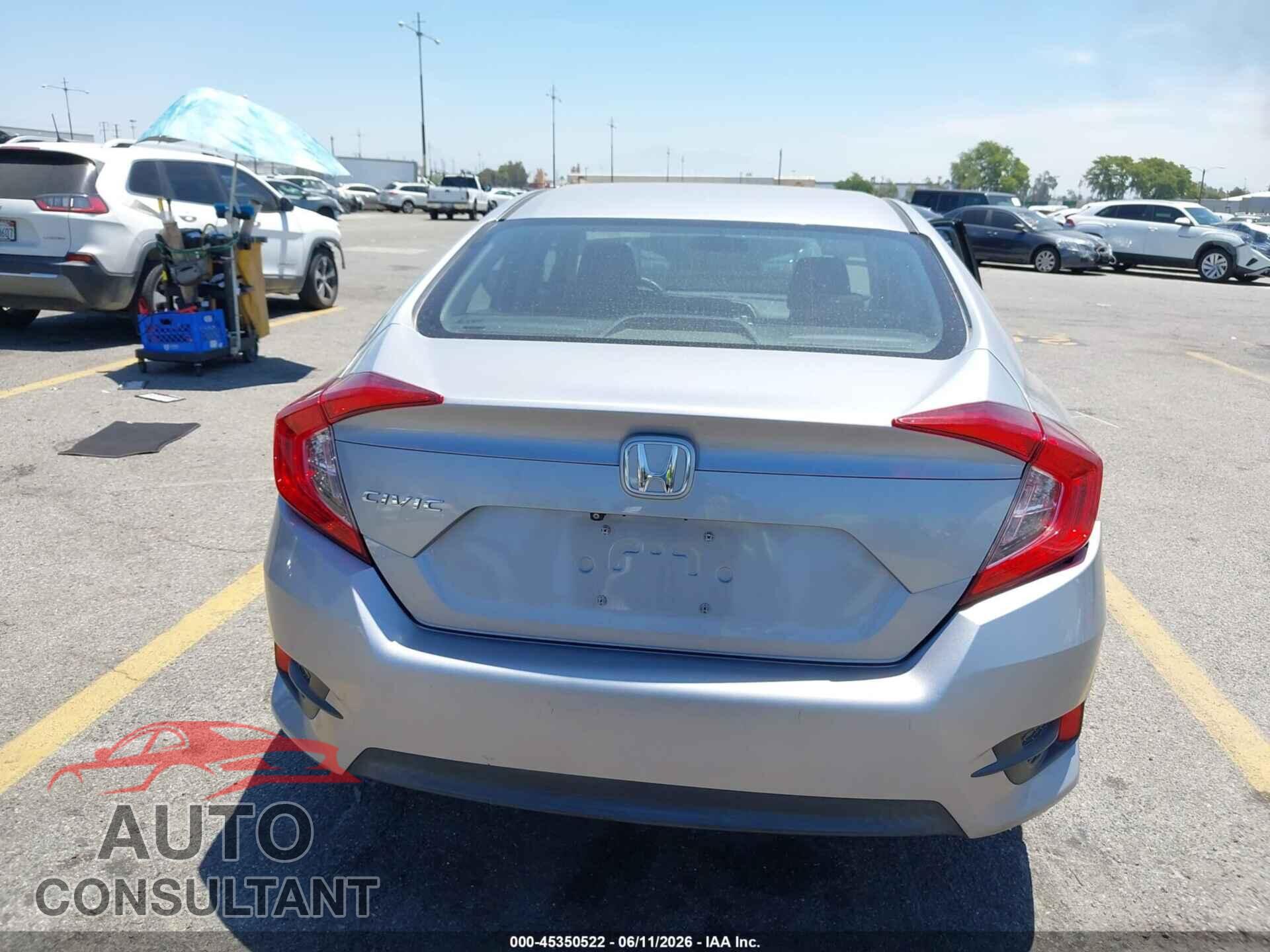 HONDA CIVIC 2017 - 2HGFC2F58HH575133