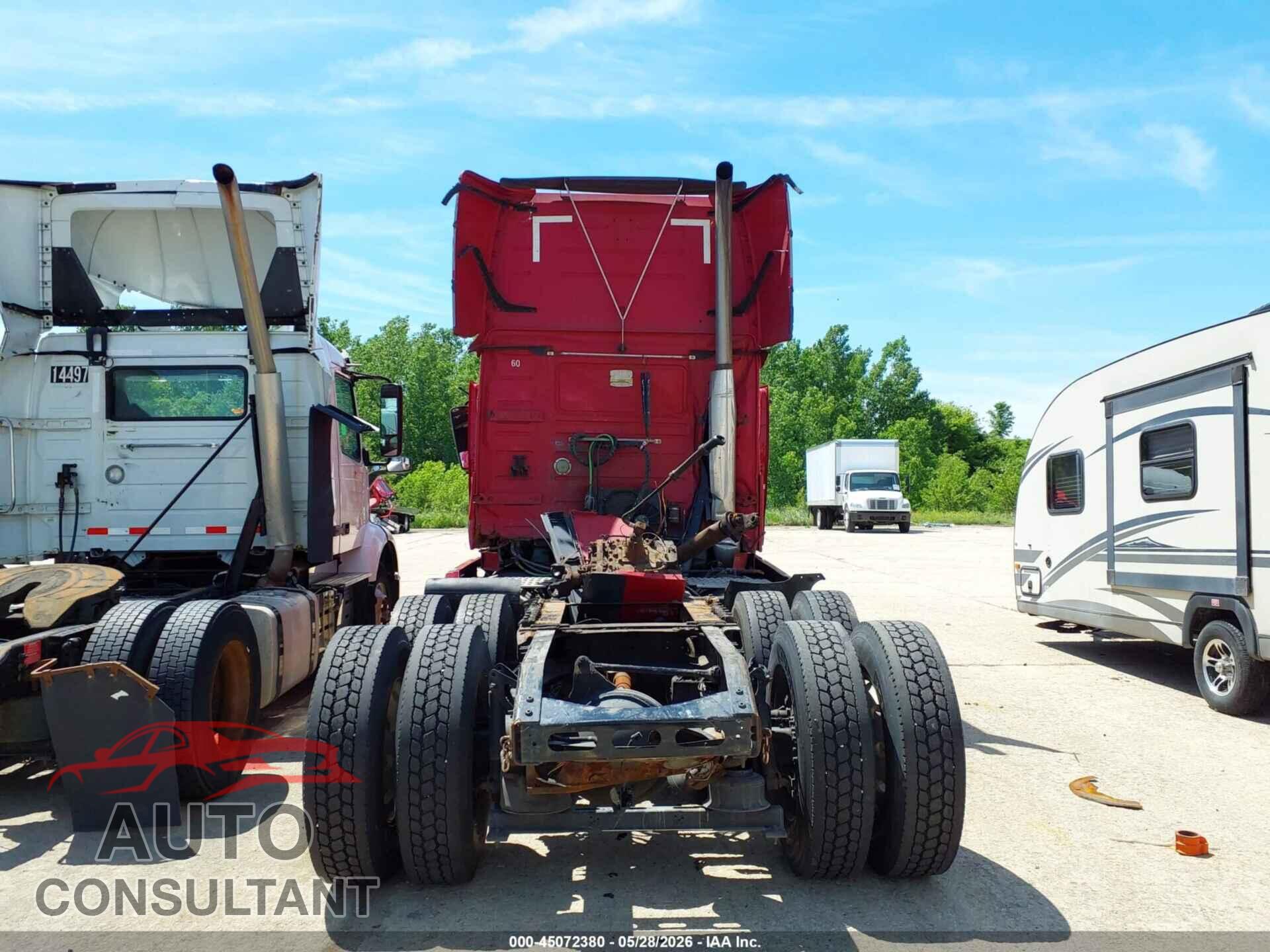 VOLVO VN 2013 - 4V4NC9EH8DN131819