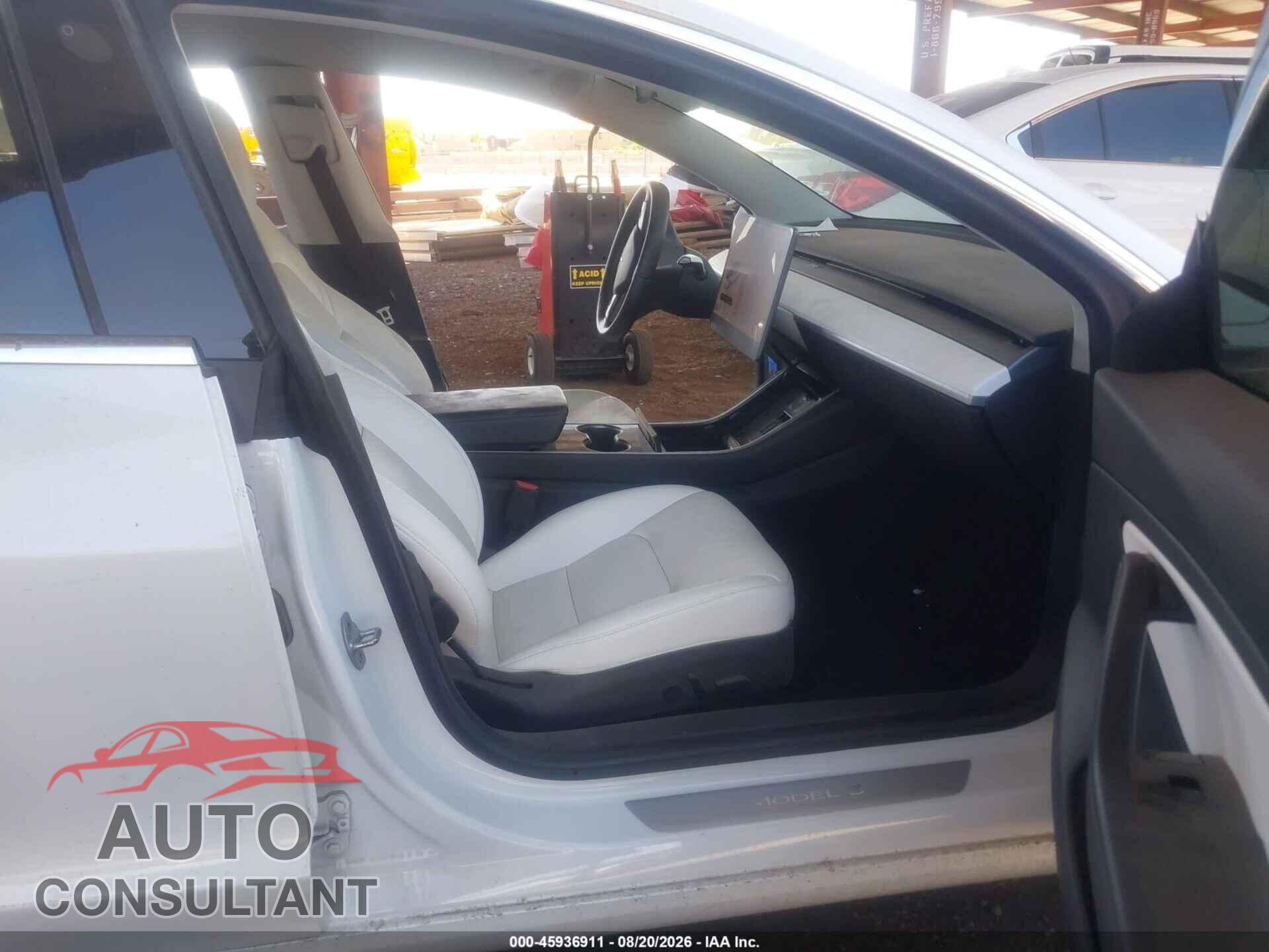 TESLA MODEL 3 2019 - 5YJ3E1EB0KF213601