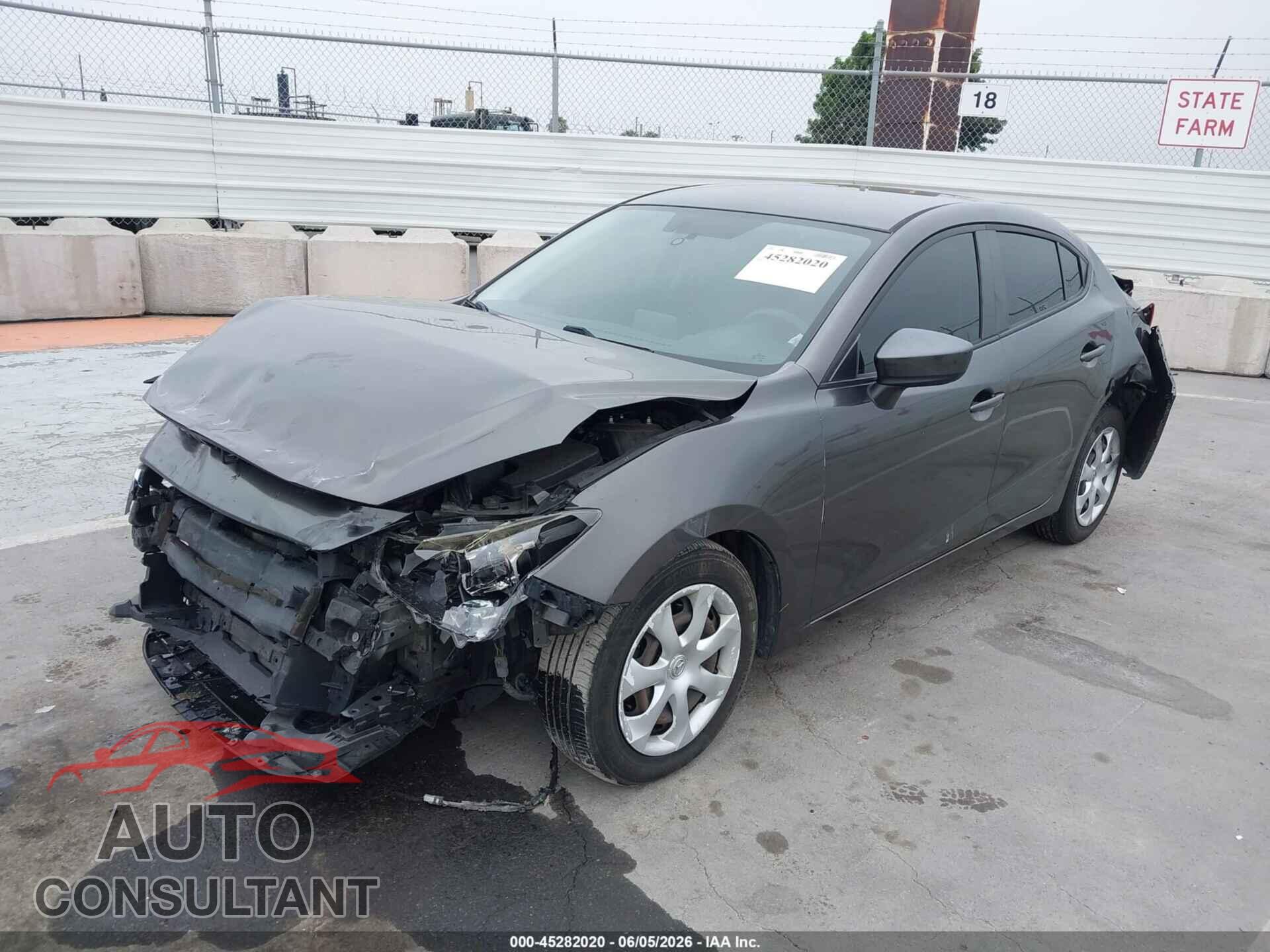 MAZDA MAZDA3 2017 - 3MZBN1U77HM105311