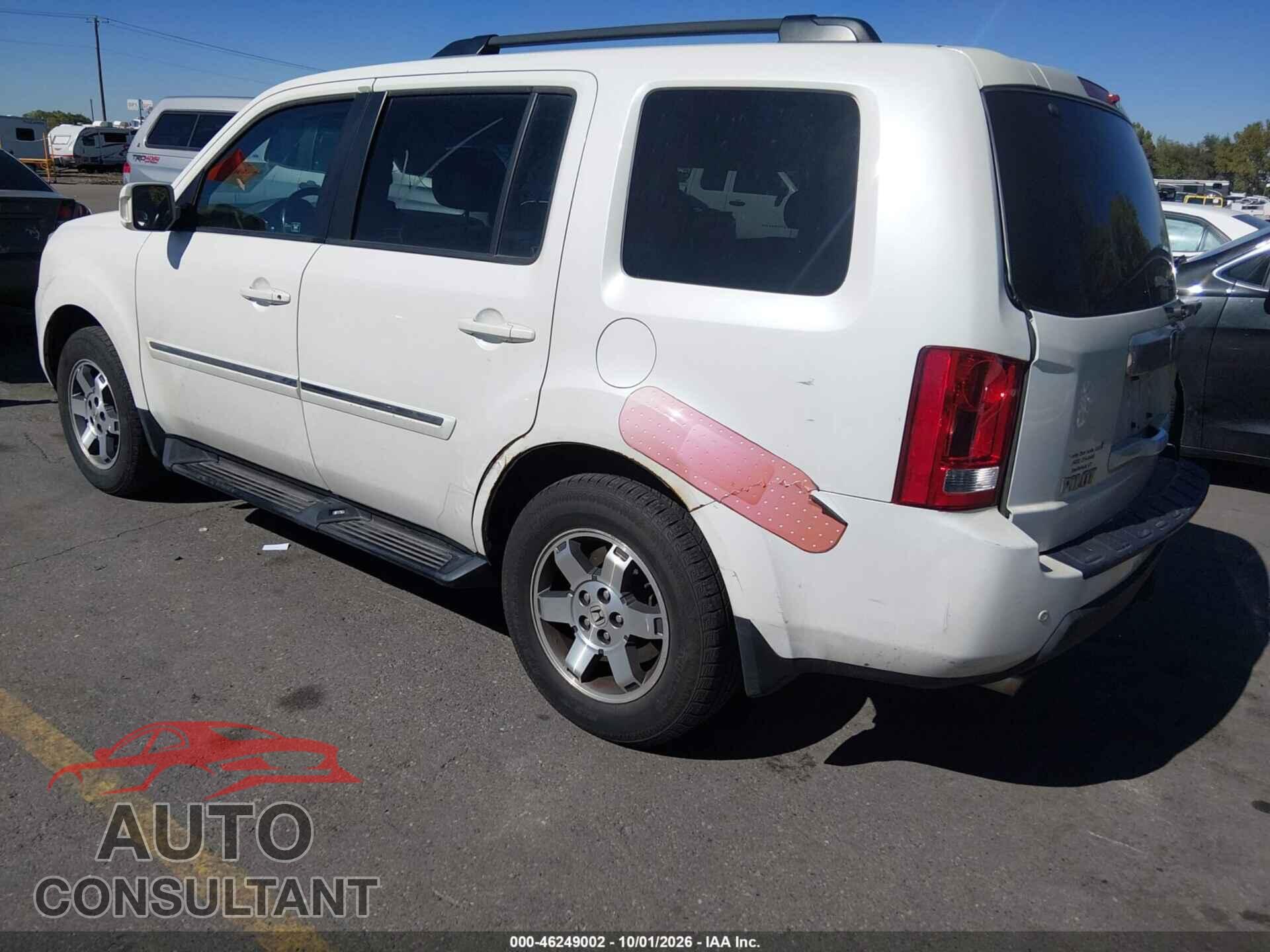 HONDA PILOT 2011 - 5FNYF4H95BB101065