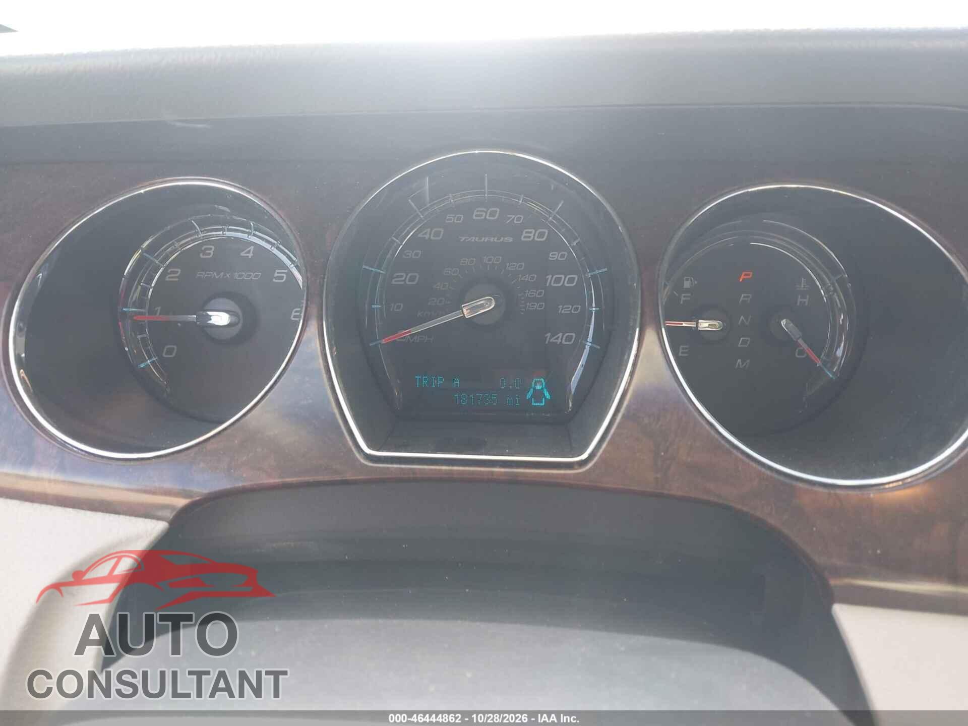 FORD TAURUS 2010 - 1FAHP2FW2AG148879