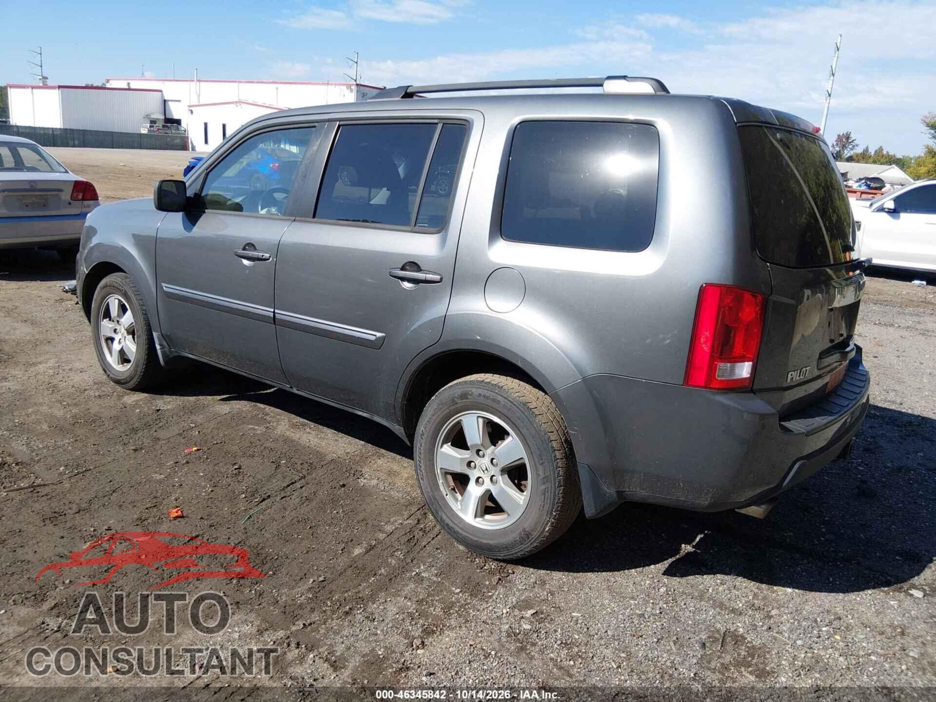 HONDA PILOT 2011 - 5FNYF4H74BB001585