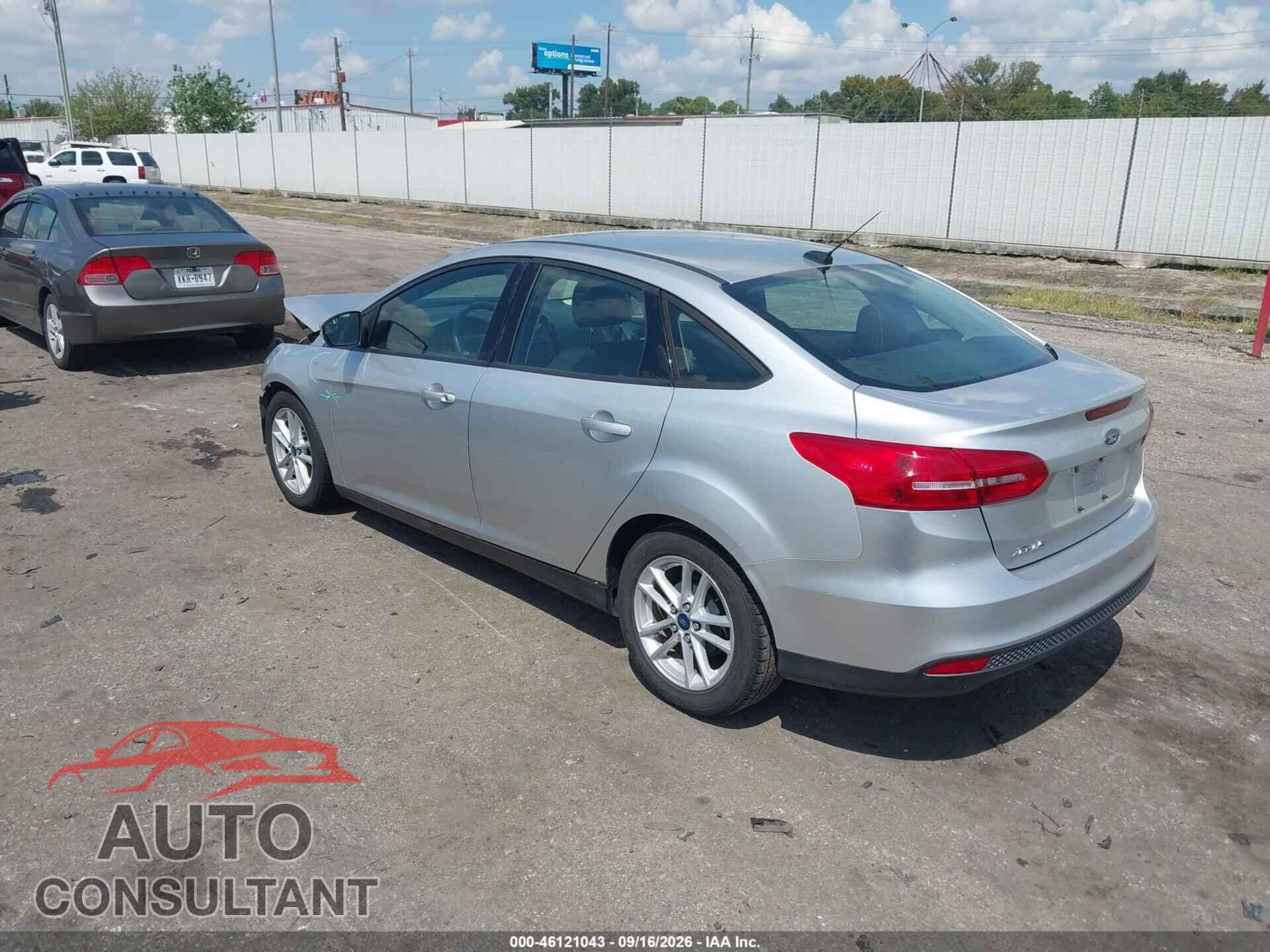 FORD FOCUS 2017 - 1FADP3F29HL328587