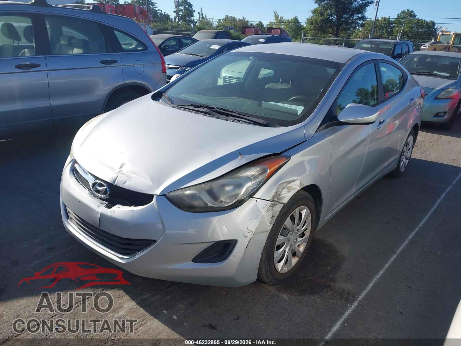HYUNDAI ELANTRA 2012 - 5NPDH4AE1CH077995