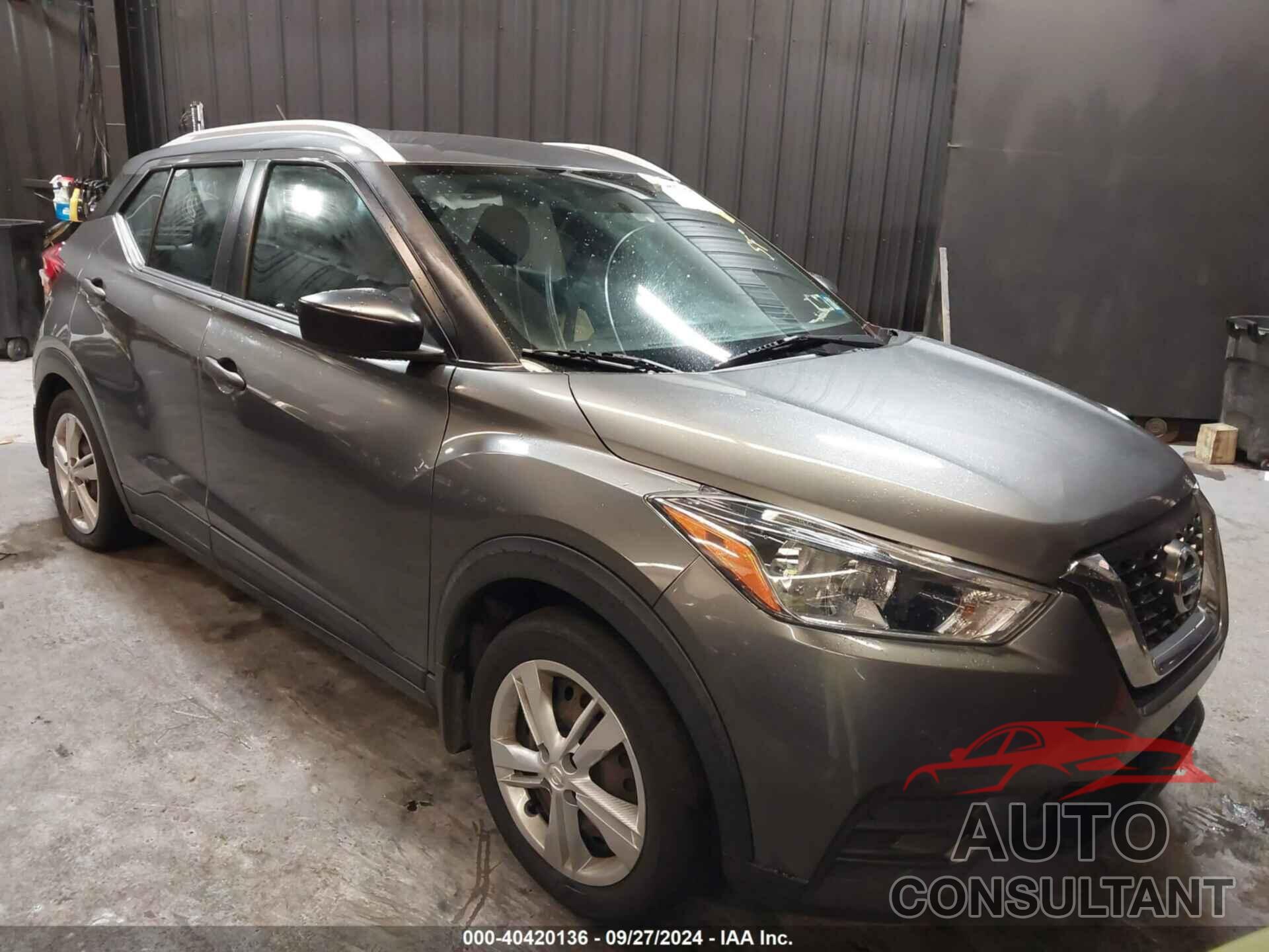 NISSAN KICKS 2018 - 3N1CP5CUXJL541746