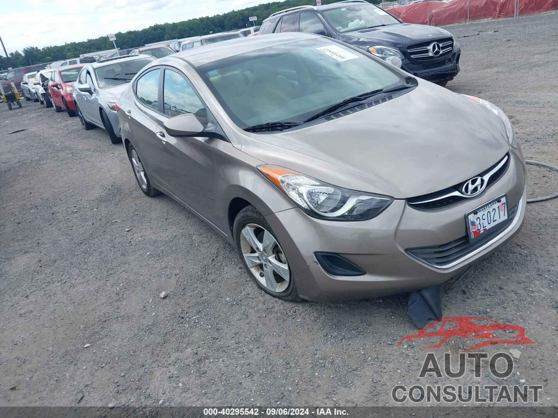 HYUNDAI ELANTRA 2013 - 5NPDH4AE4DH434605