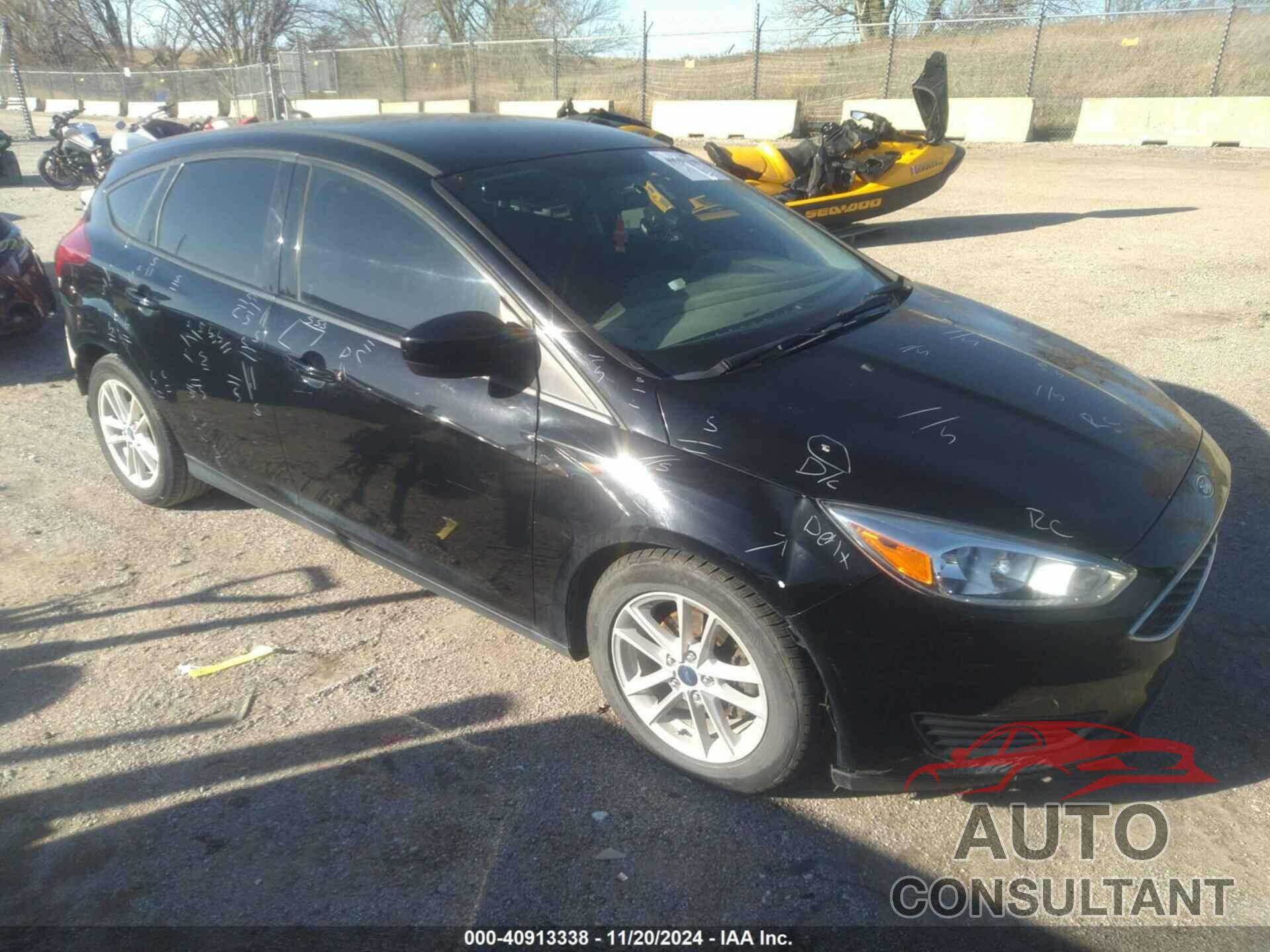 FORD FOCUS 2018 - 1FADP3K23JL262484