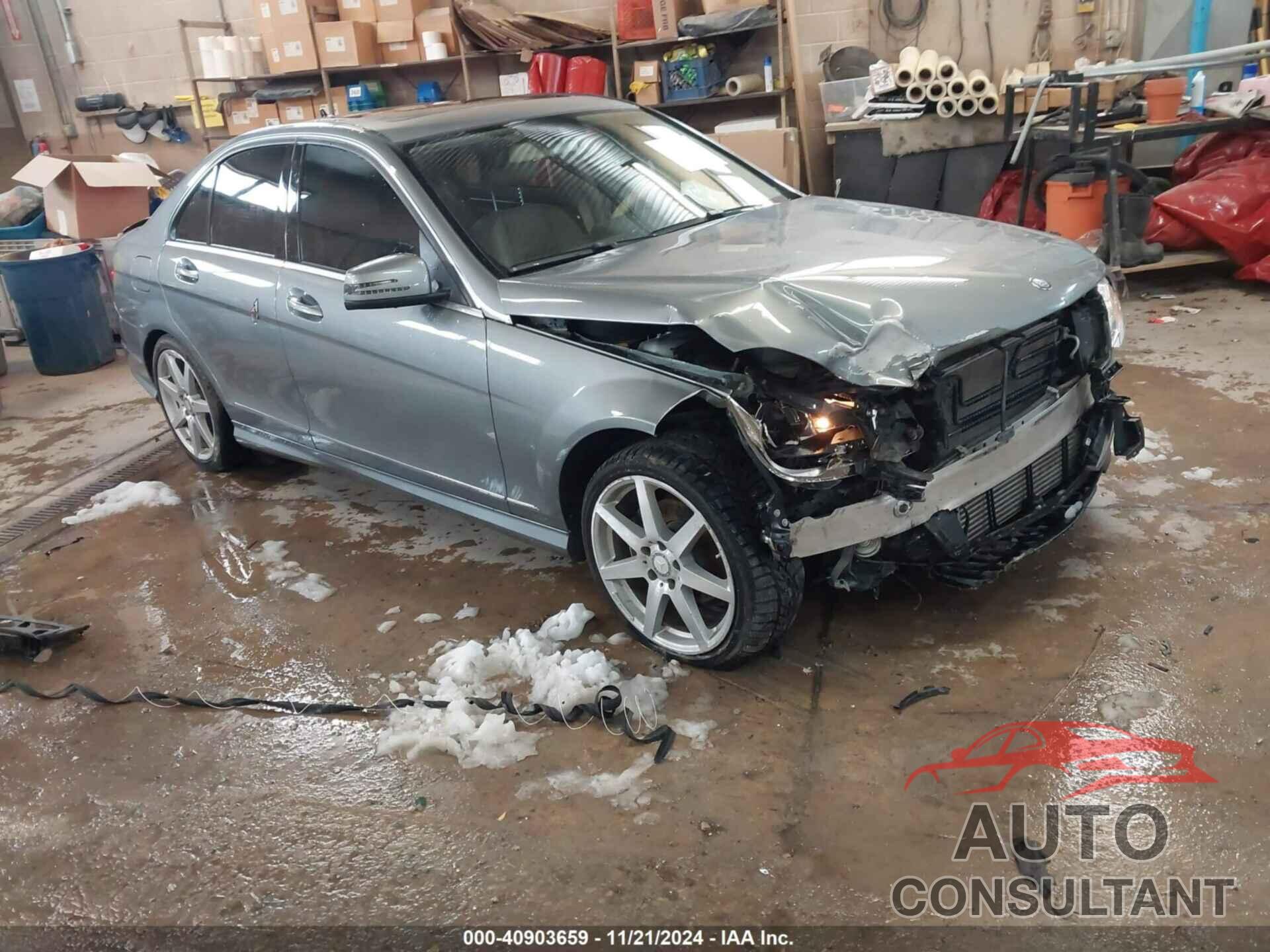 MERCEDES-BENZ C 250 2013 - WDDGF4HB5DR292942