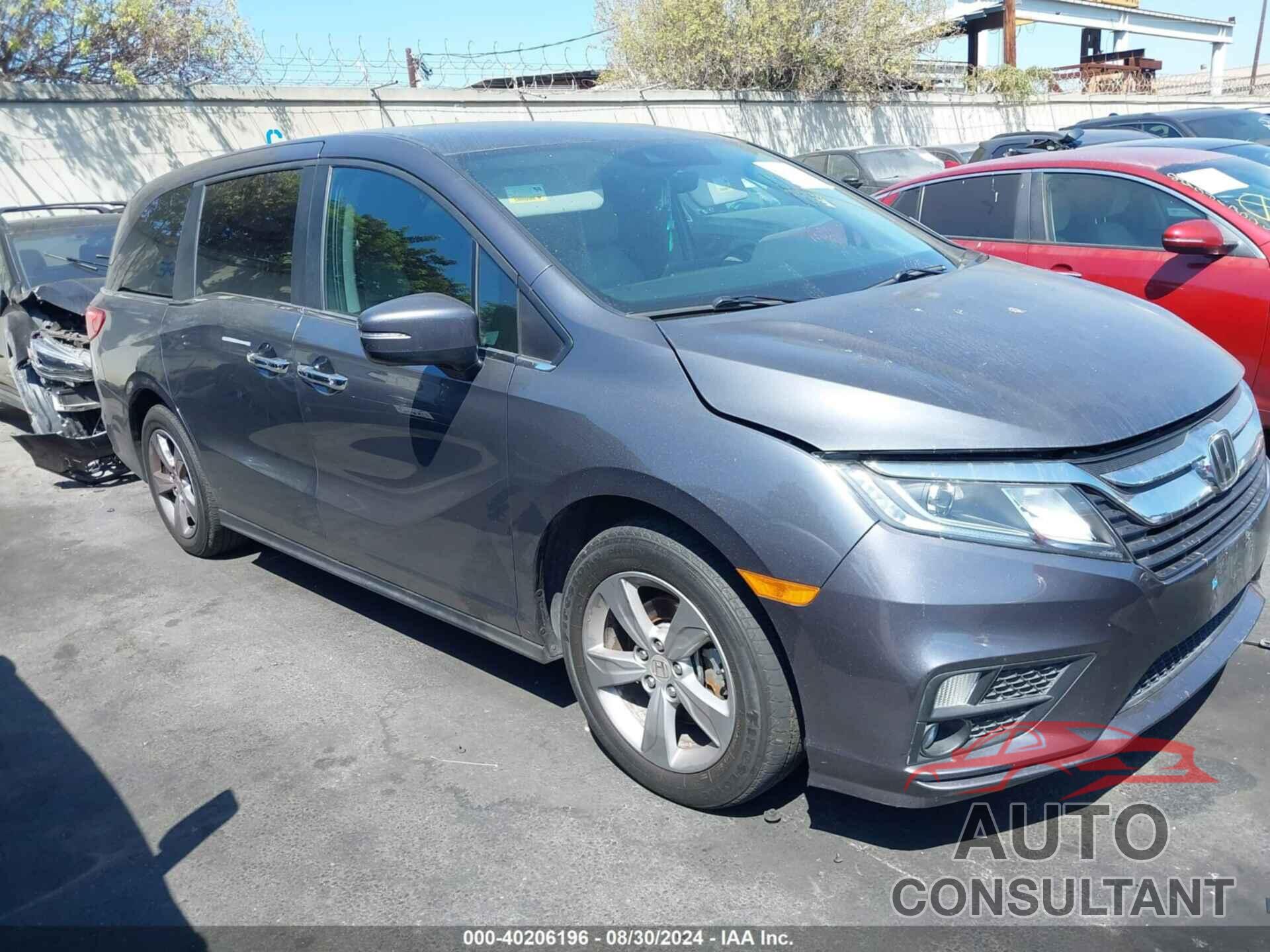 HONDA ODYSSEY 2018 - 5FNRL6H75JB073502