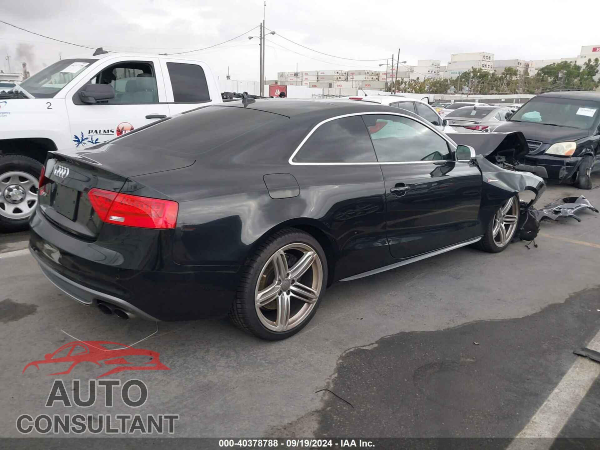 AUDI S5 2014 - WAUCGAFR2EA036226