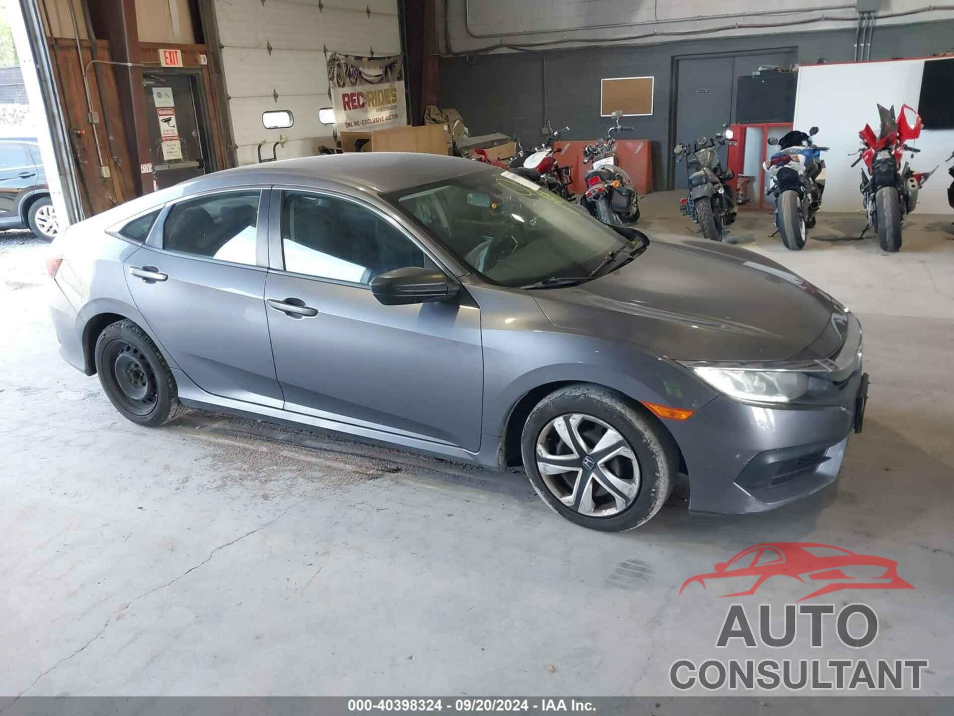 HONDA CIVIC 2018 - 19XFC2F55JE203510
