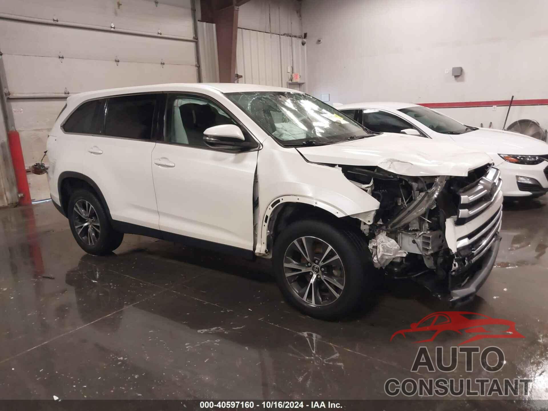 TOYOTA HIGHLANDER 2019 - 5TDZZRFH5KS303774