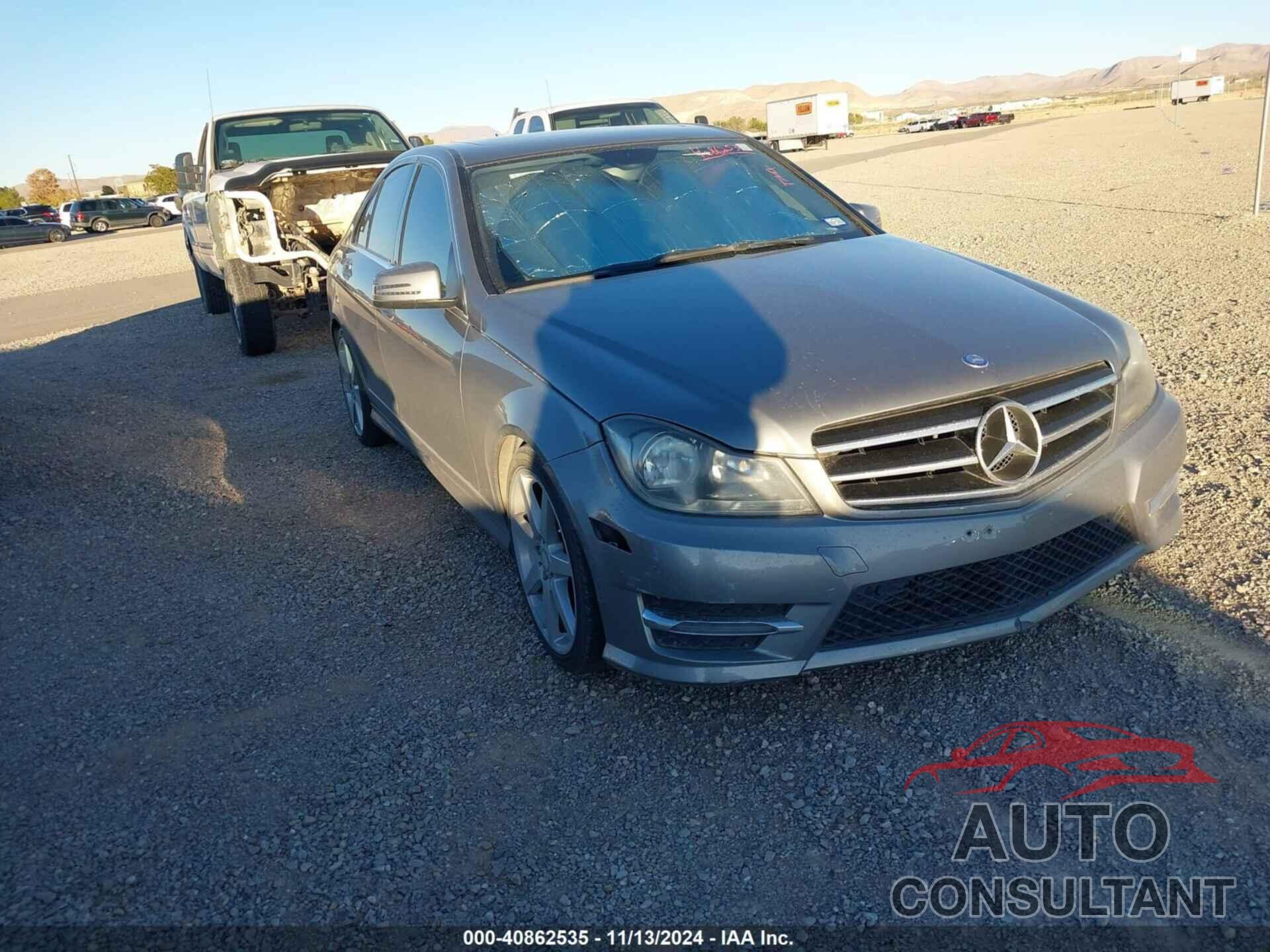 MERCEDES-BENZ C-CLASS 2014 - WDDGF4HB8EG244896
