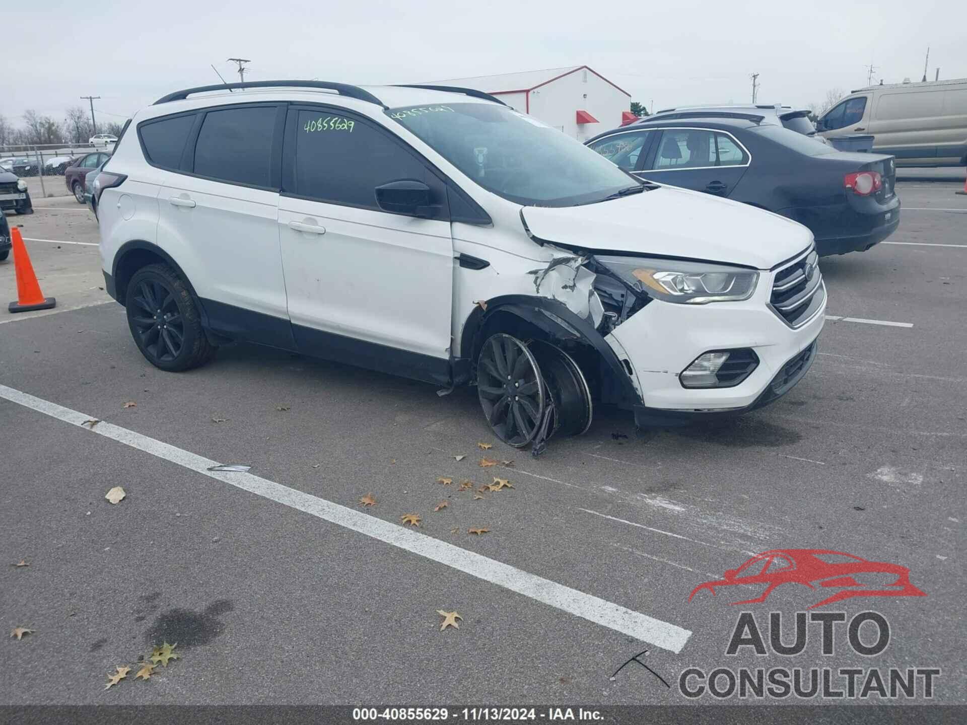 FORD ESCAPE 2018 - 1FMCU0GD8JUC18090