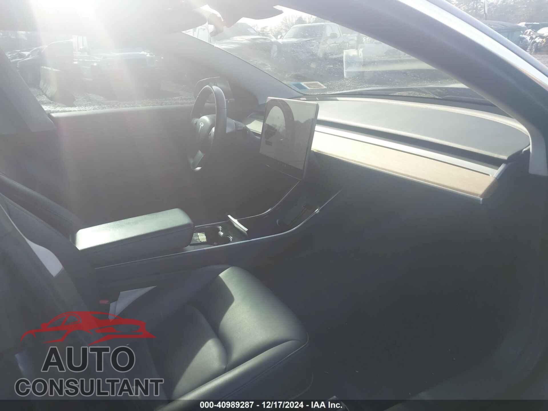 TESLA MODEL 3 2018 - 5YJ3E1EB0JF114159
