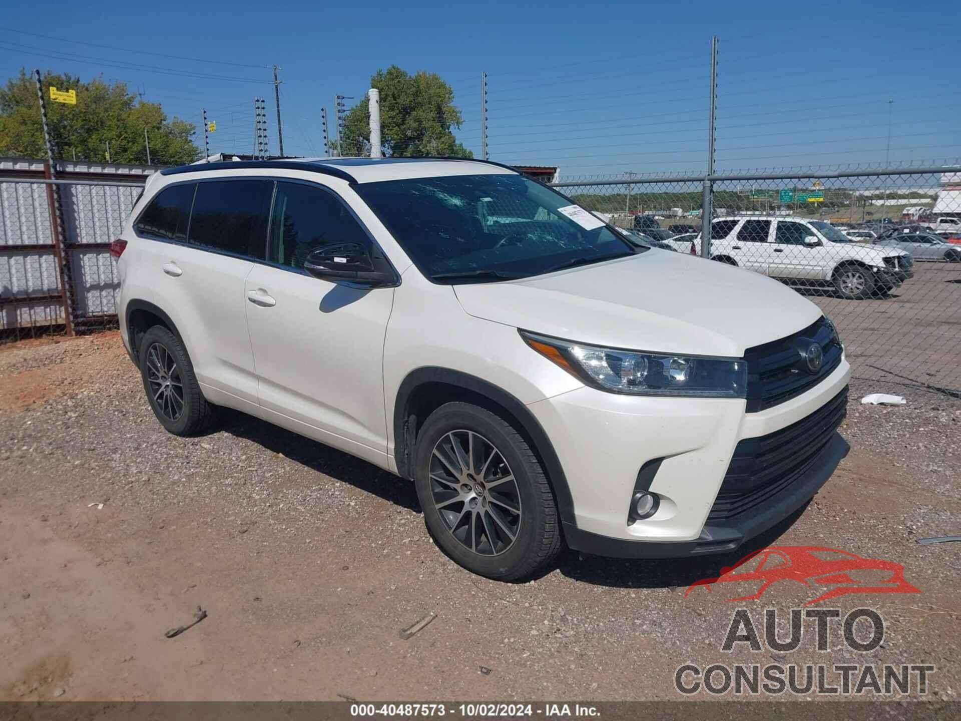 TOYOTA HIGHLANDER 2017 - 5TDKZRFH9HS522246