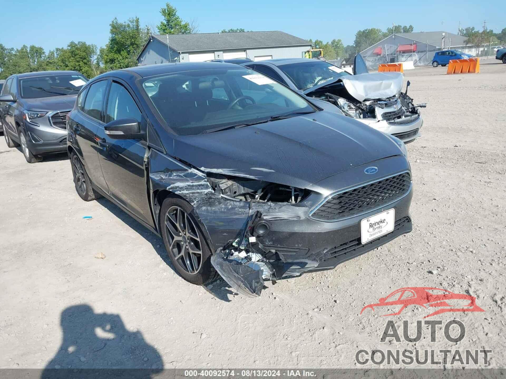 FORD FOCUS 2017 - 1FADP3M26HL257433