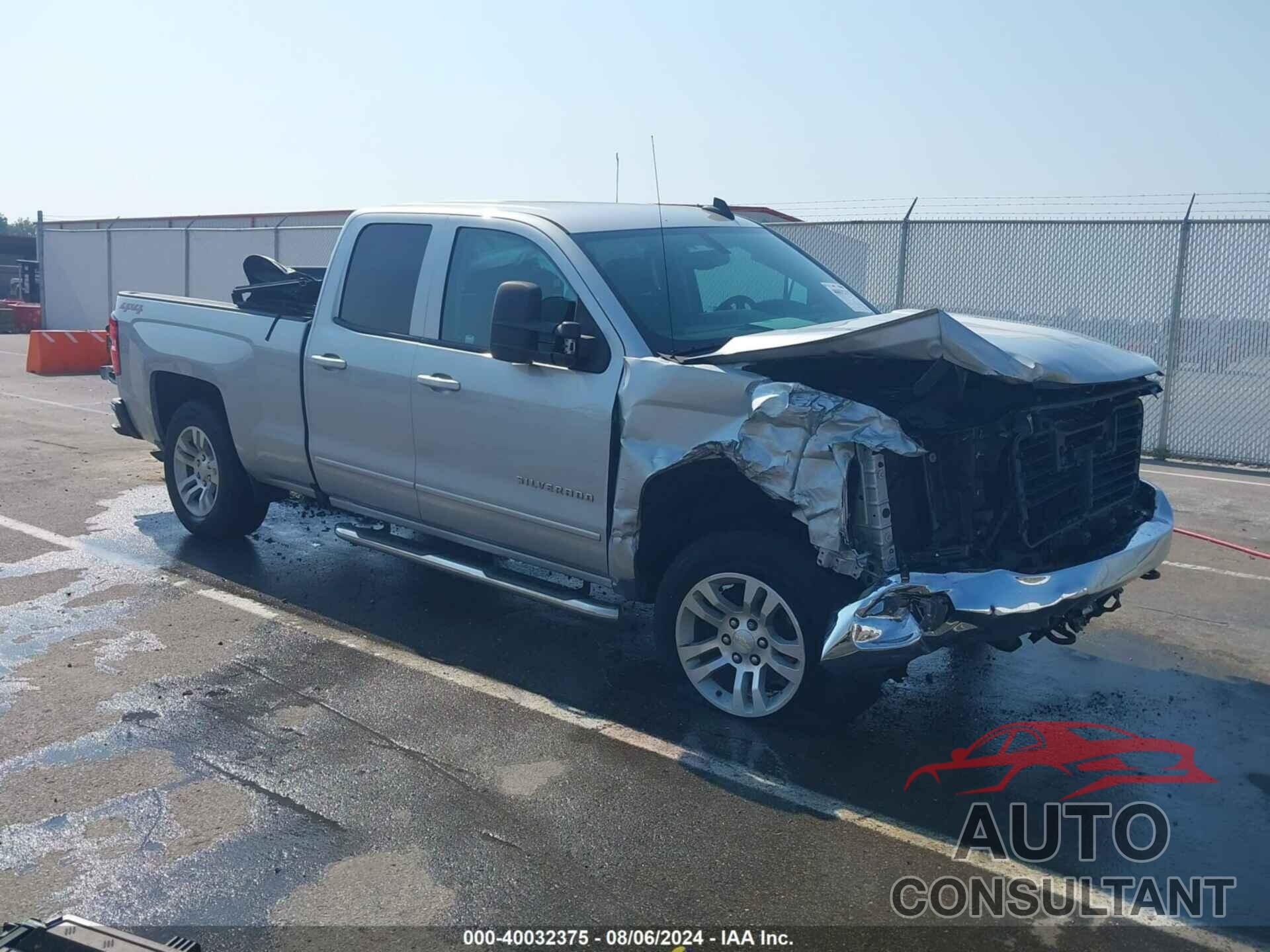 CHEVROLET SILVERADO 1500 2018 - 1GCVKREC0JZ237995