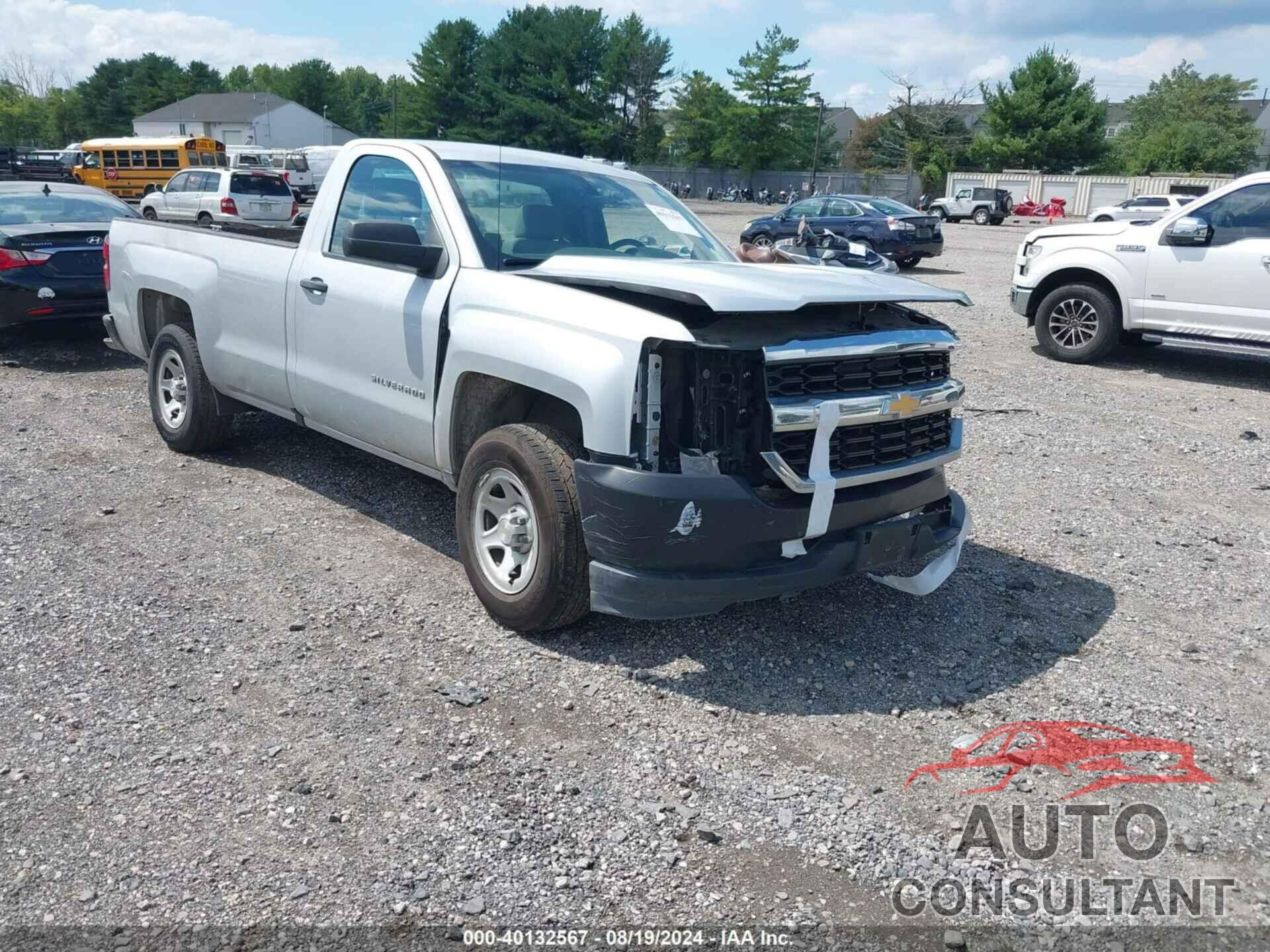 CHEVROLET SILVERADO 1500 2018 - 1GCNCNEH0JZ295512