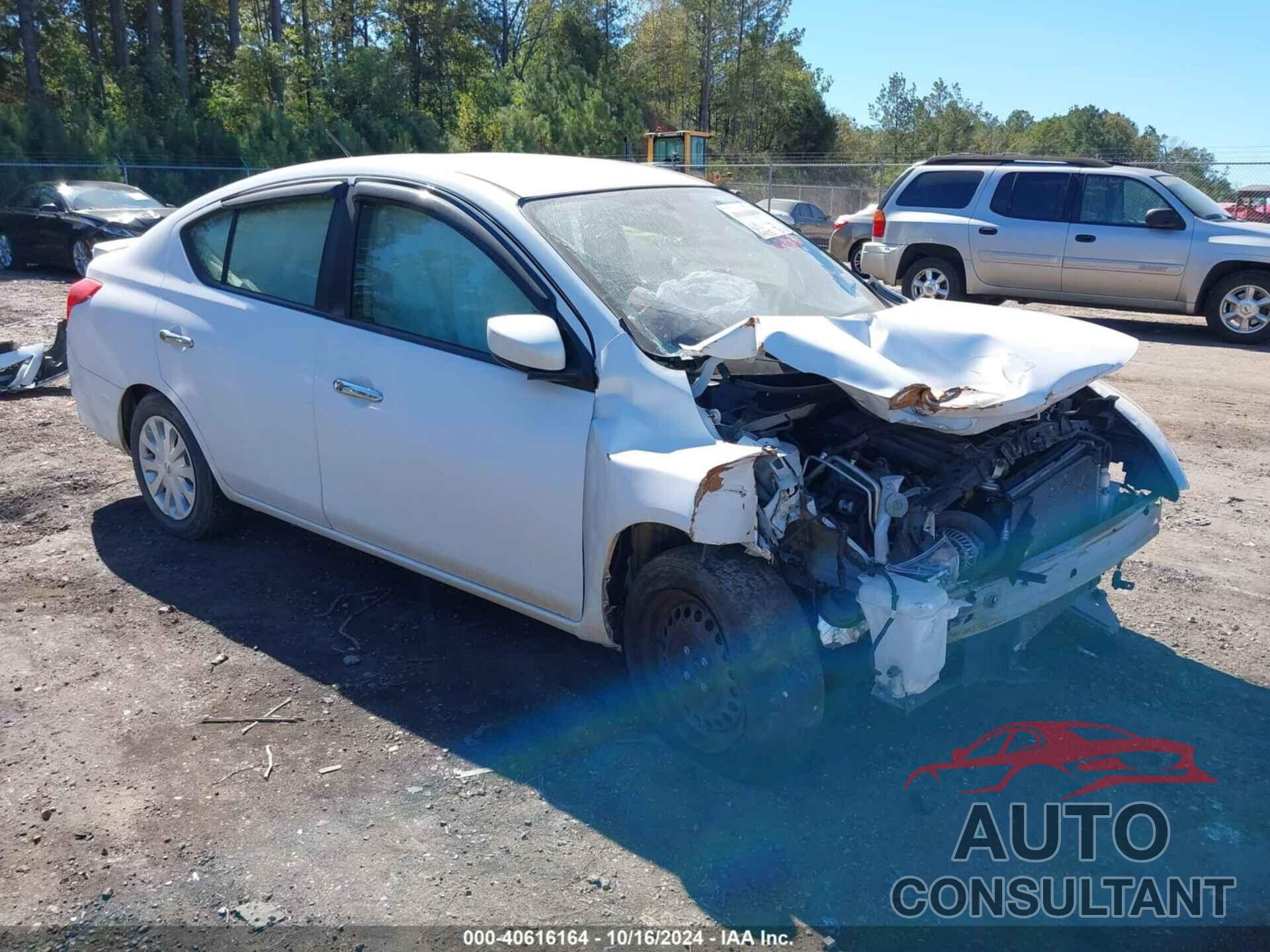 NISSAN VERSA 2018 - 3N1CN7AP9JL861705