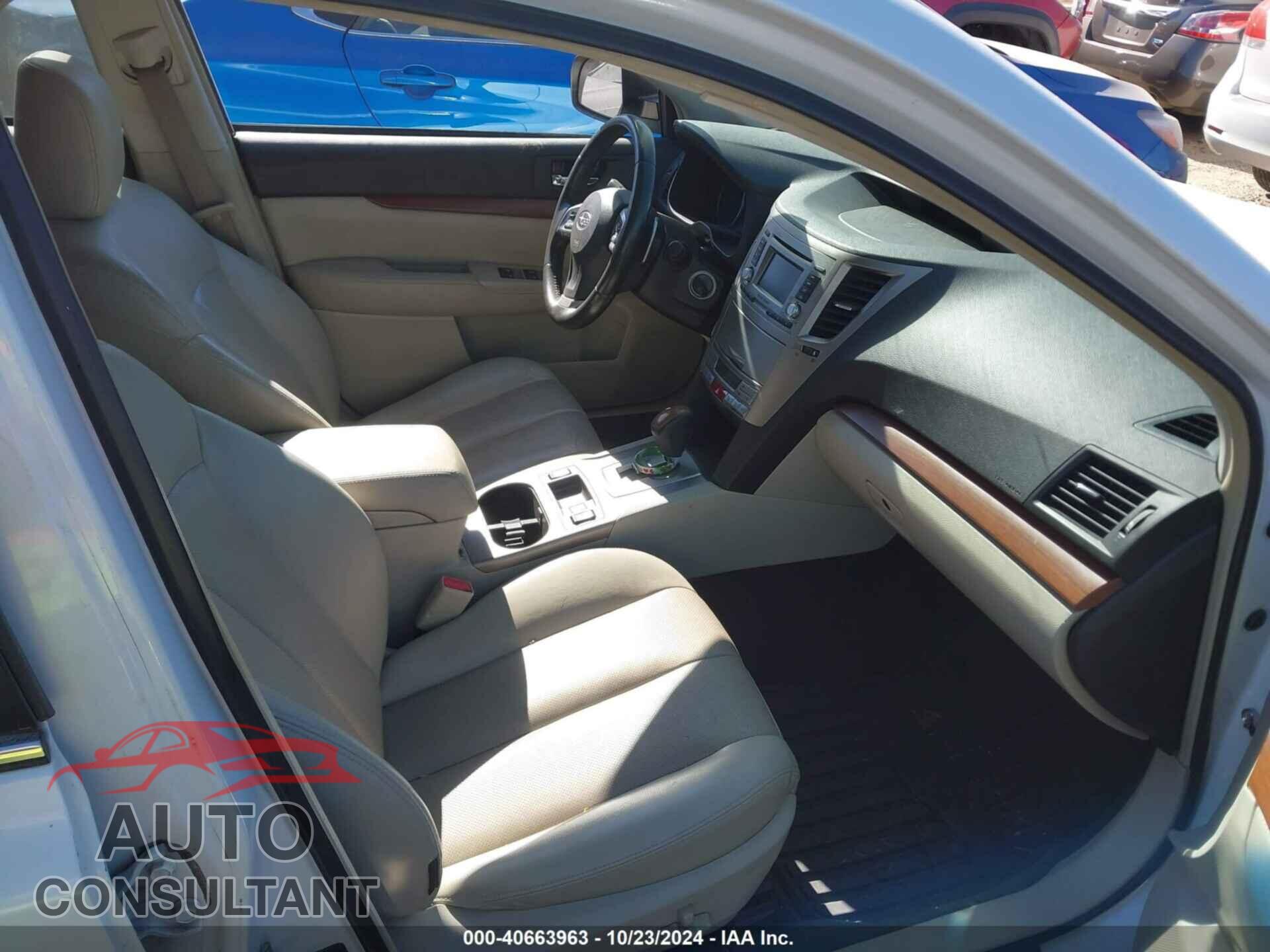 SUBARU OUTBACK 2014 - 4S4BRBLC0E3308626