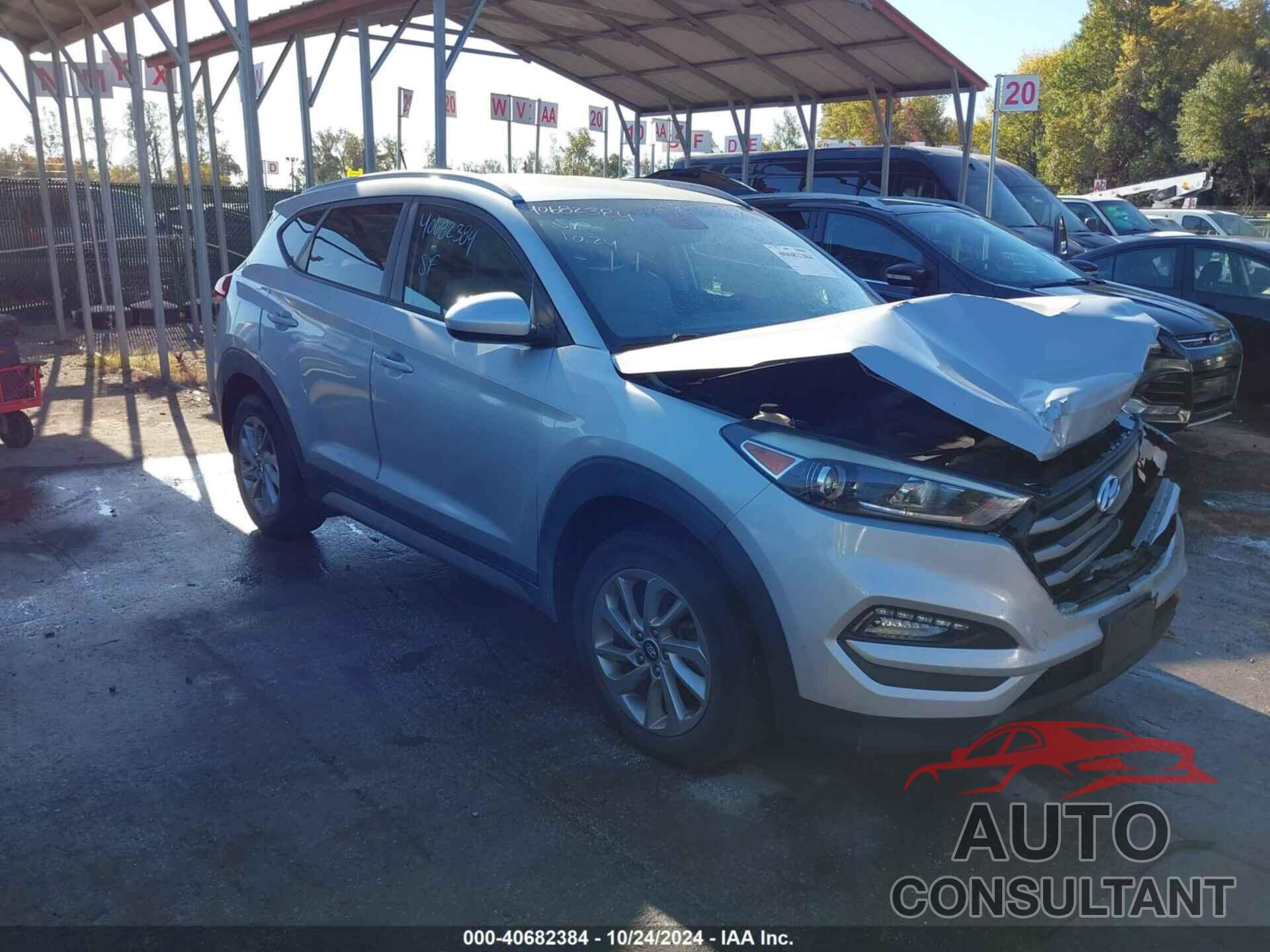 HYUNDAI TUCSON 2017 - KM8J3CA48HU301596