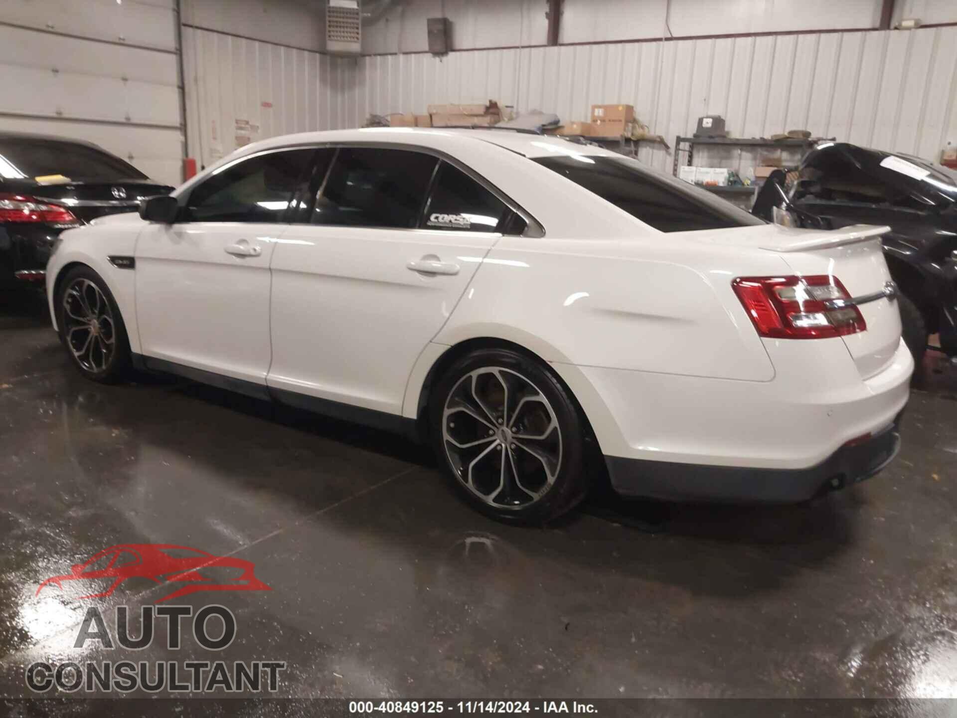 FORD TAURUS 2015 - 1FAHP2KT6FG148564